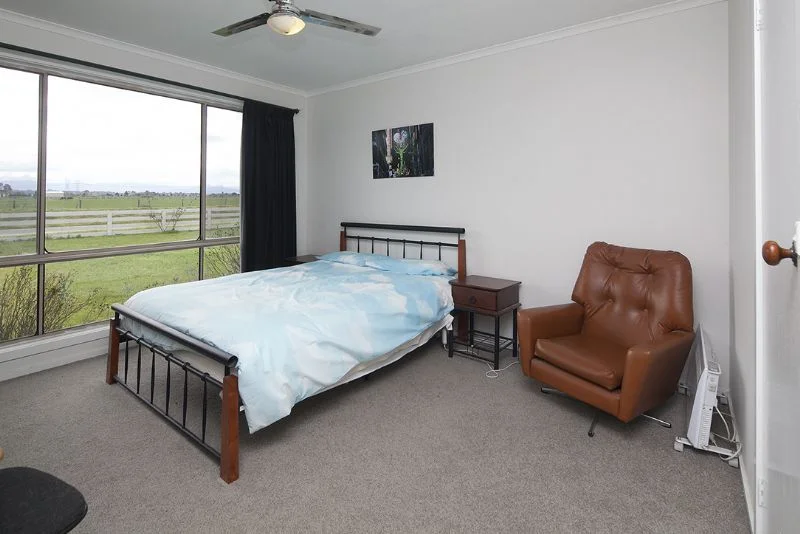 Additional image 8 of 190 Parish Road, Iona VIC 3815