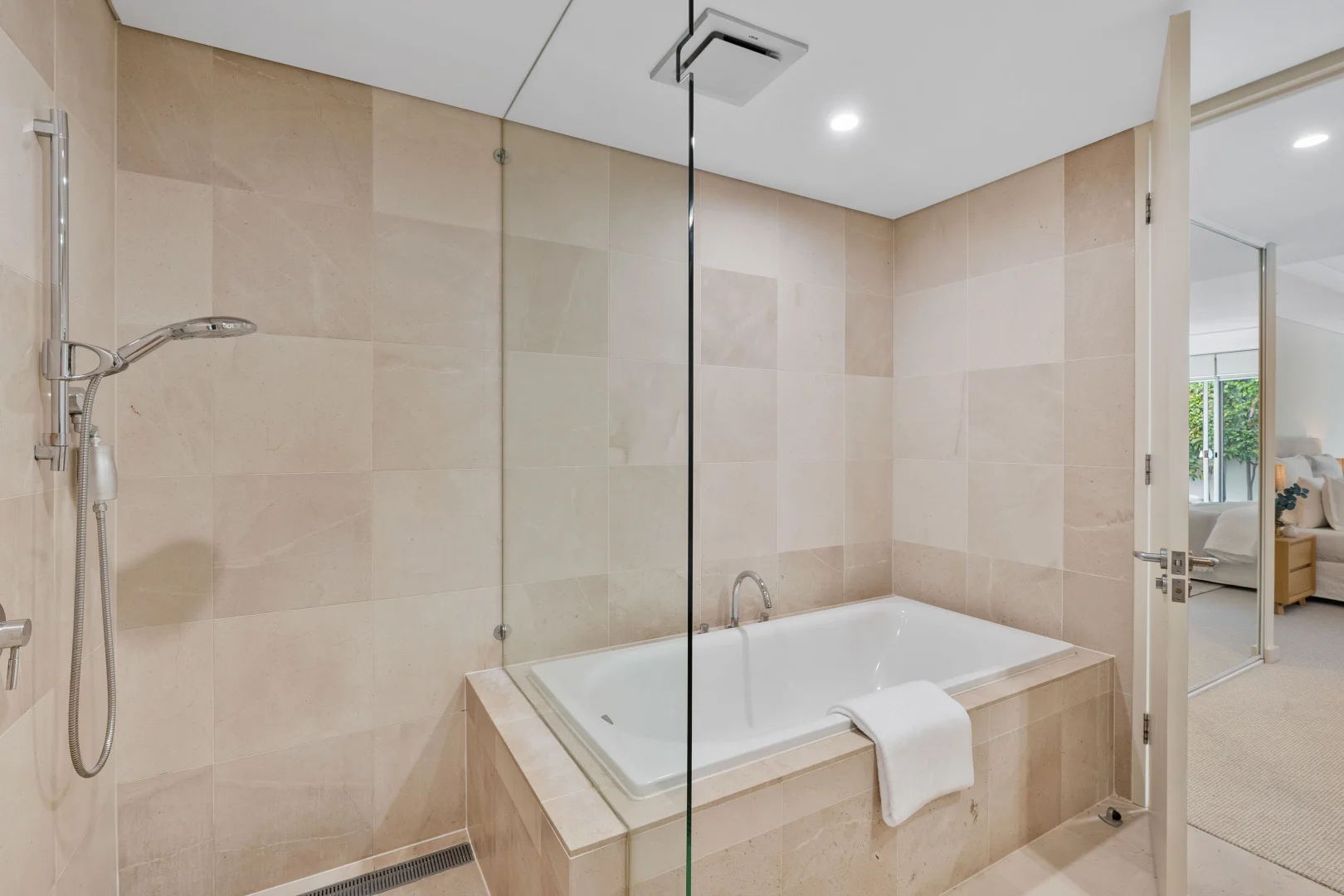 Additional image 21 of 2/5 Bindaring Parade, Claremont WA 6010