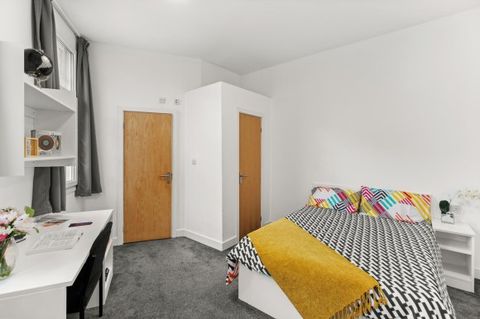 Sangha House, Leicester LE1, Room to rent