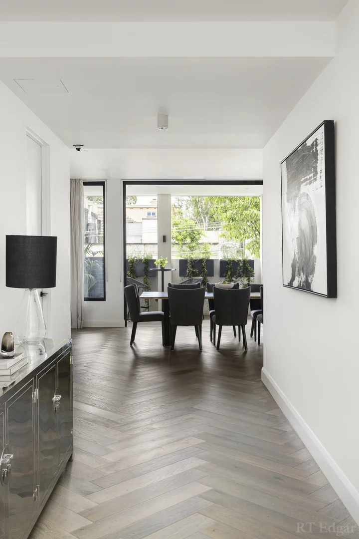 Additional image 9 of 3/2 Brookville Road, Toorak VIC 3142