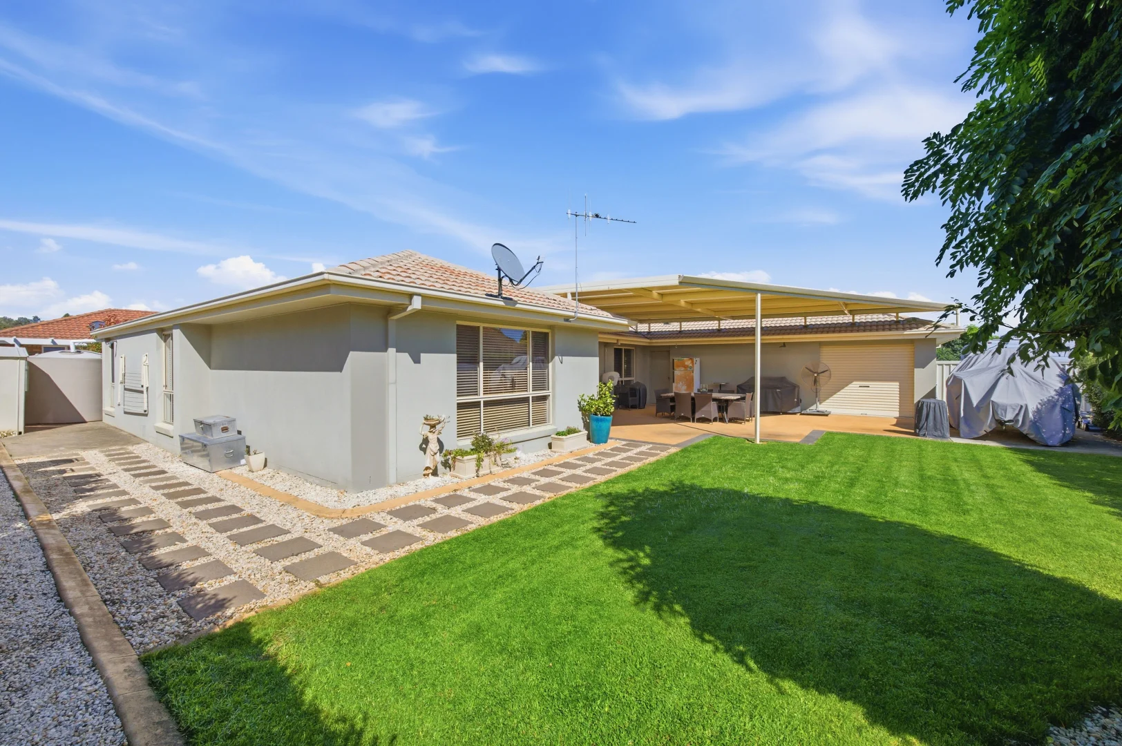 Additional image 24 of 10 Parkview Crescent, Jerrabomberra NSW 2619