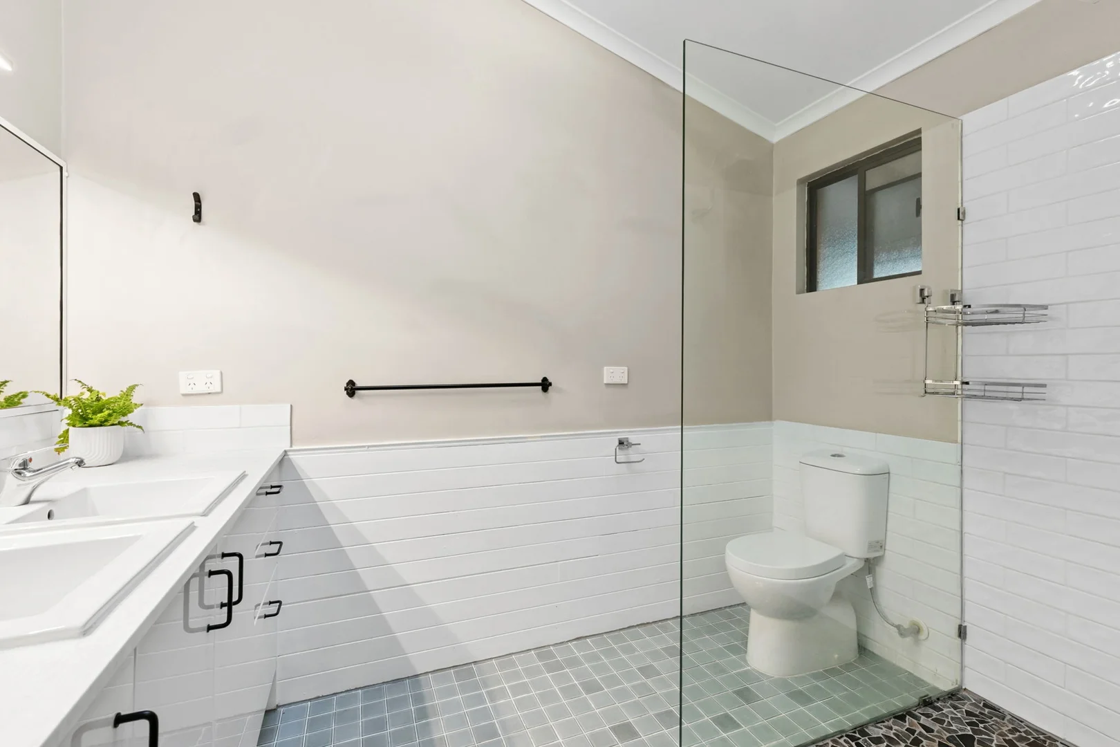 Additional image 10 of 139 Barrs Road, Glass House Mountains QLD 4518