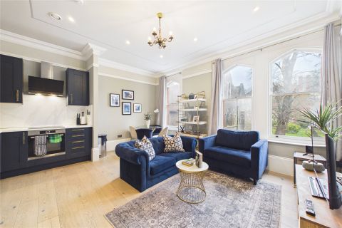 The Forbury, Reading, Berkshire RG1