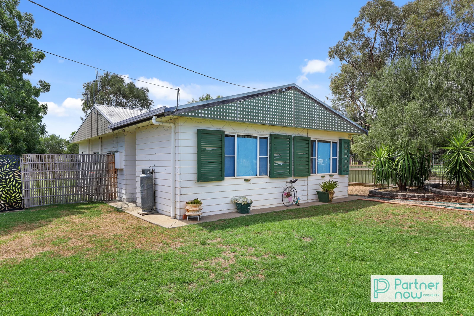12 Marathon Street, Tamworth NSW 2340