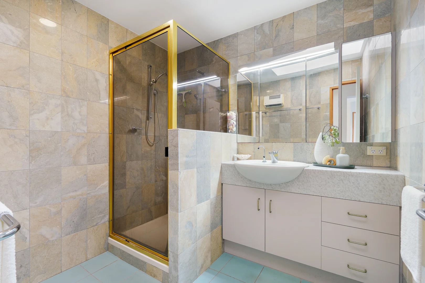 Additional image 13 of 87 Masthead Drive, Raby Bay QLD 4163