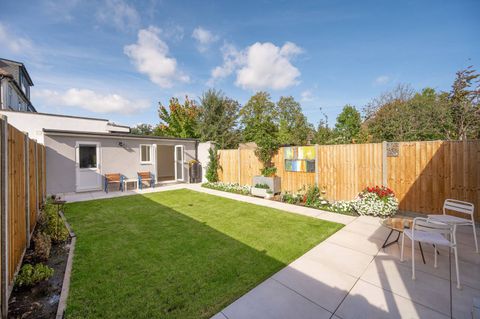 Page Street, Mill Hill, London NW7