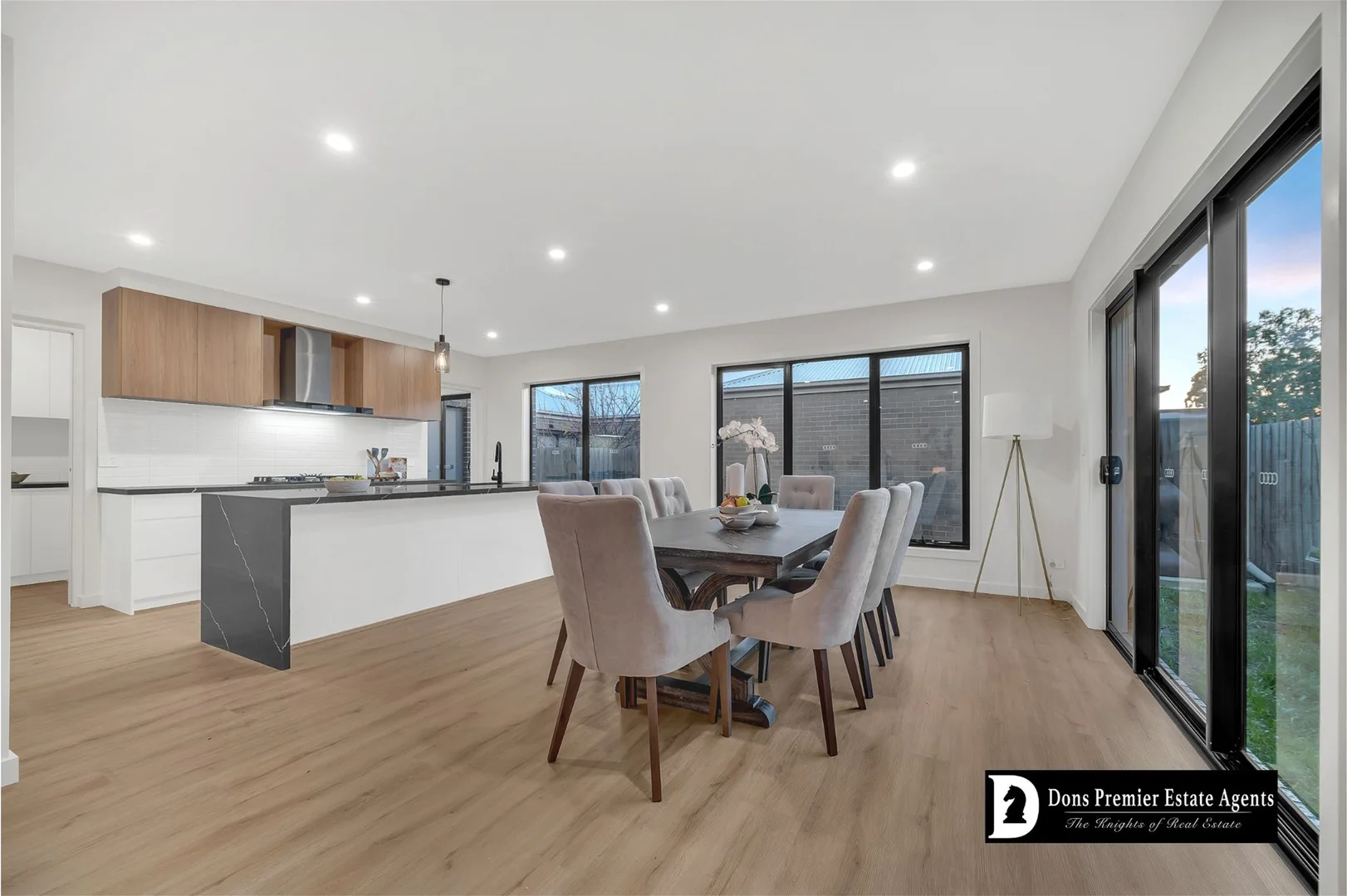 Additional image 7 of Unit 7/132 Golf Links Road, Berwick VIC 3806