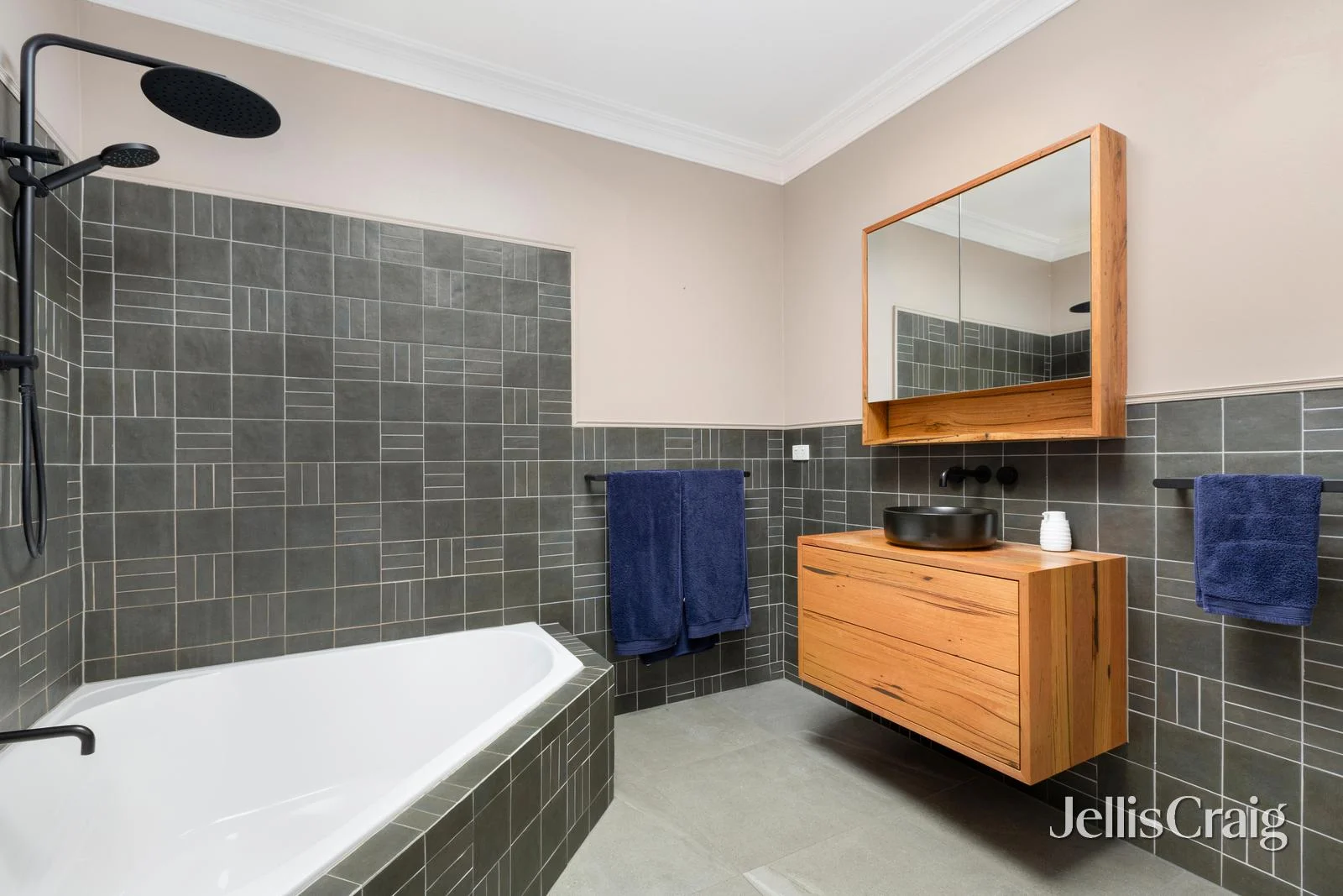 Additional image 8 of 2/171 Mason Street, Newport VIC 3015