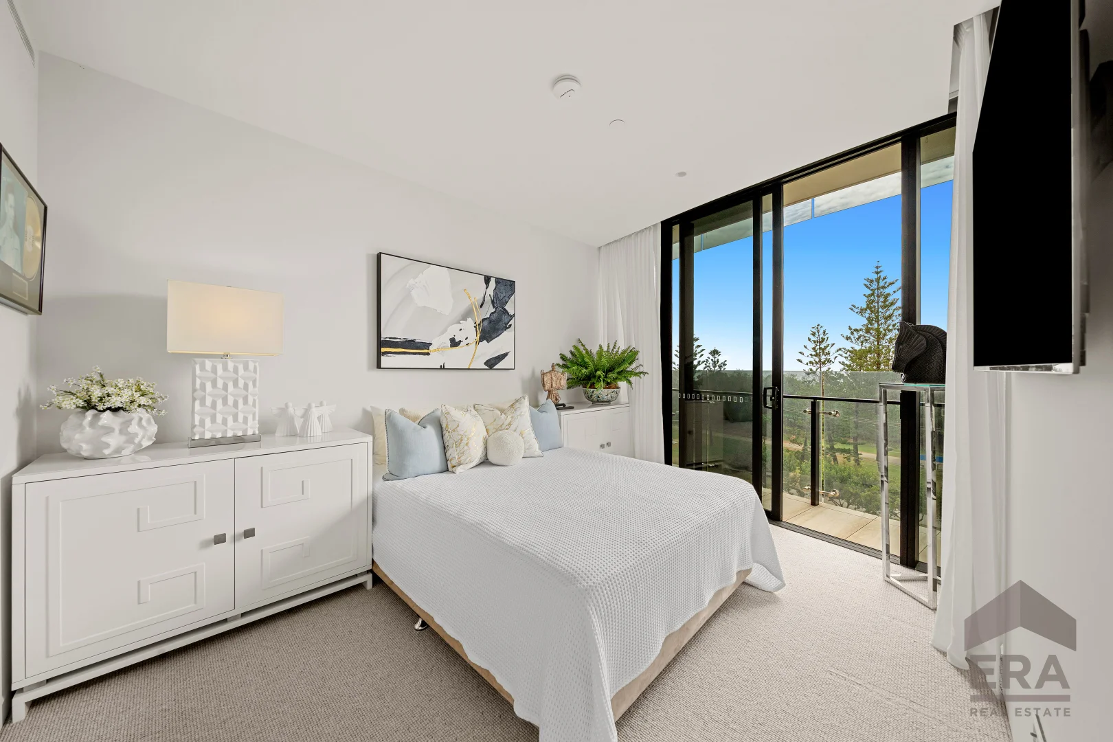 Additional image 16 of 302/272 Hedges Avenue, Mermaid Beach QLD 4218