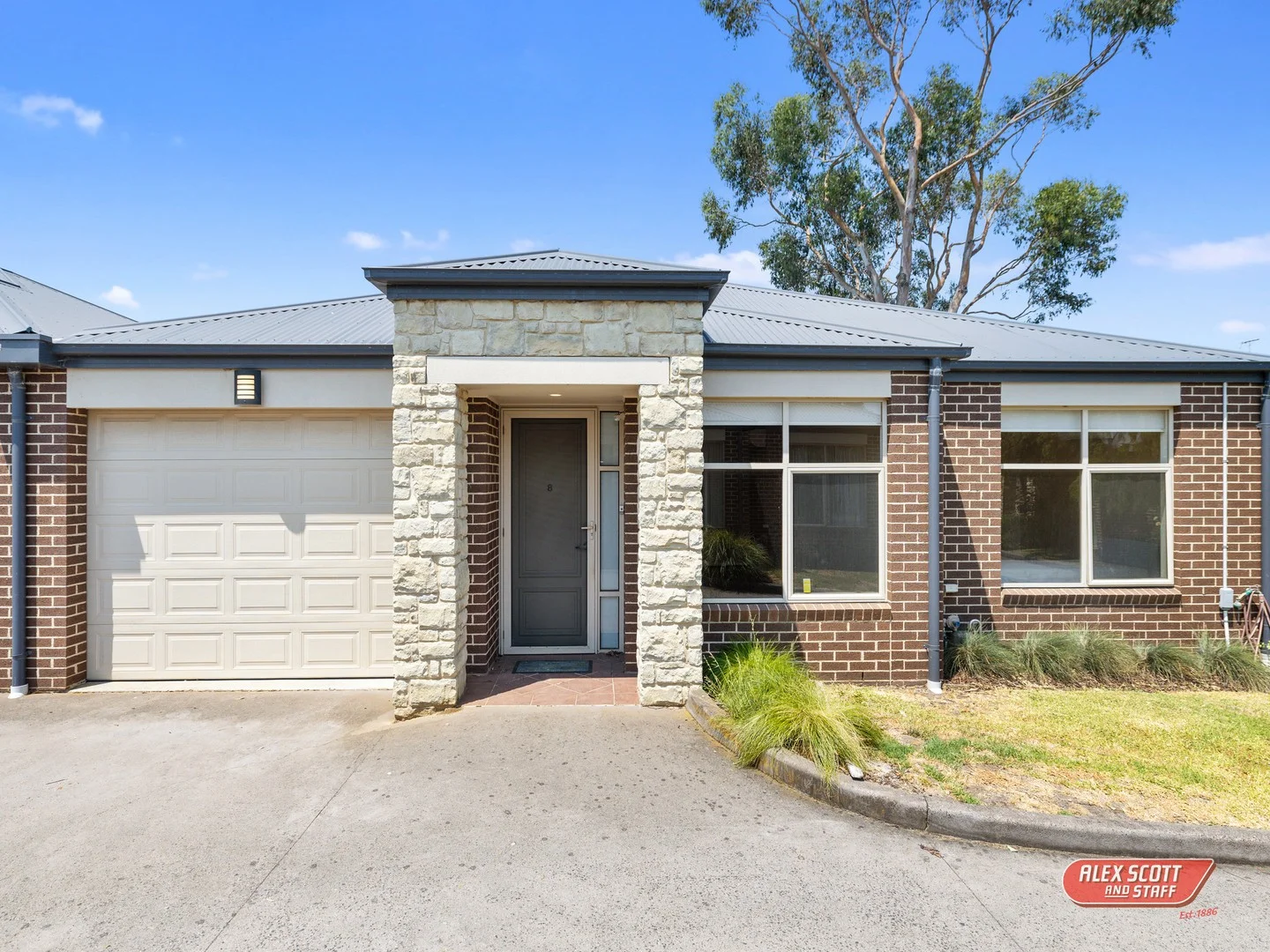 8/1A LESLIE Avenue, Cowes VIC 3922