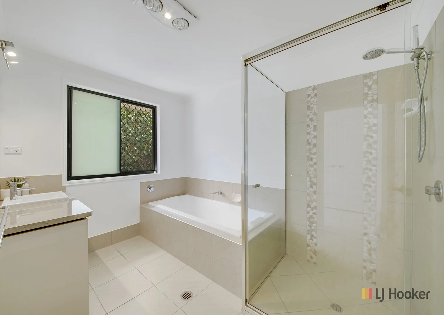 Additional image 14 of 25 Surita Court, Boyne Island QLD 4680