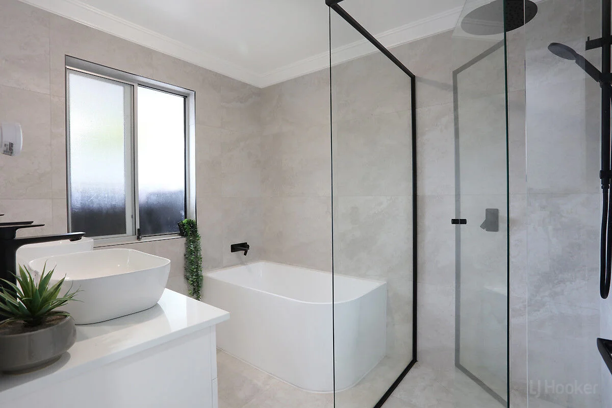 Additional image 17 of 4 Clematis Avenue, Hollywell QLD 4216