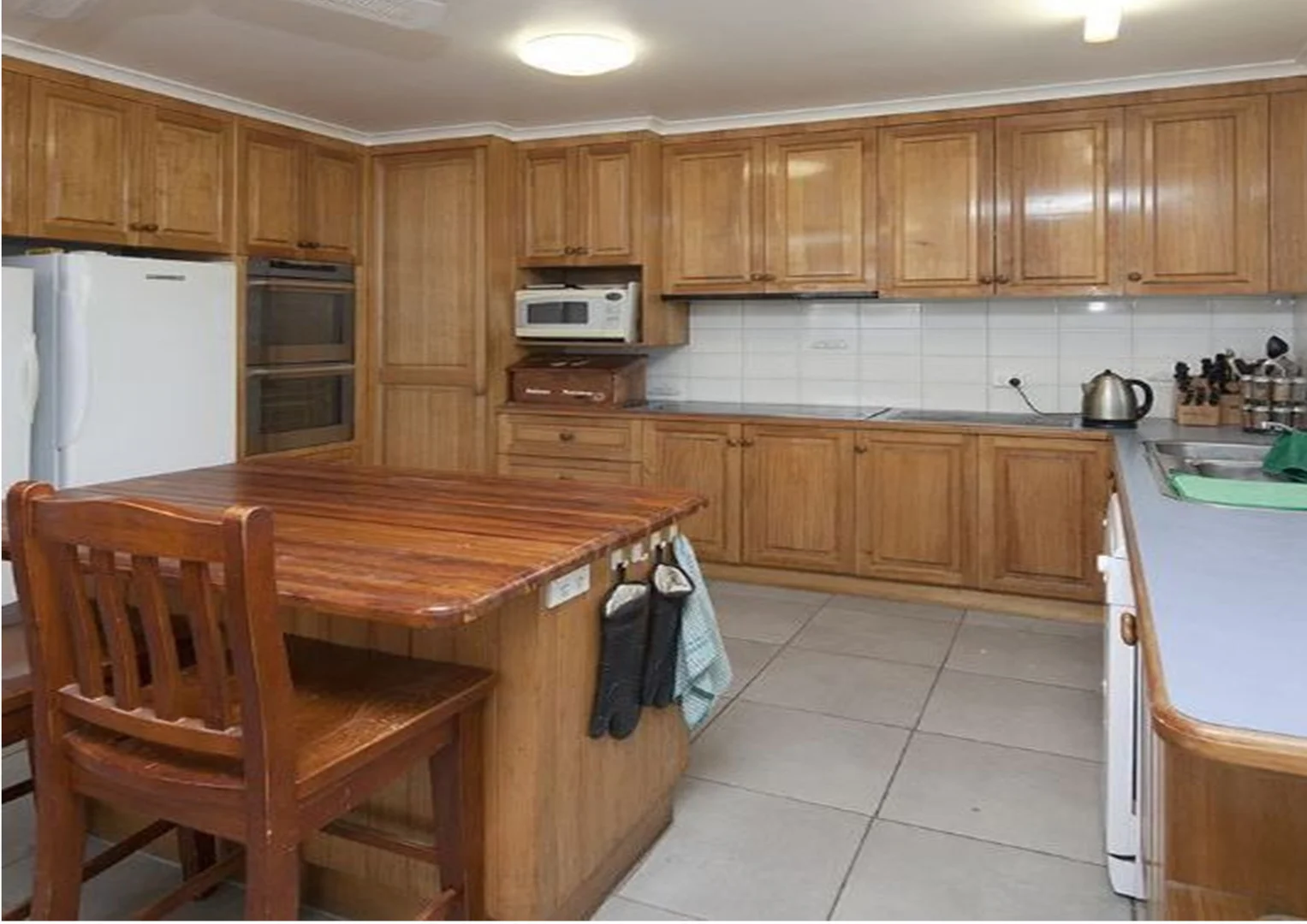 Additional image 6 of 190 Parish Road, Iona VIC 3815