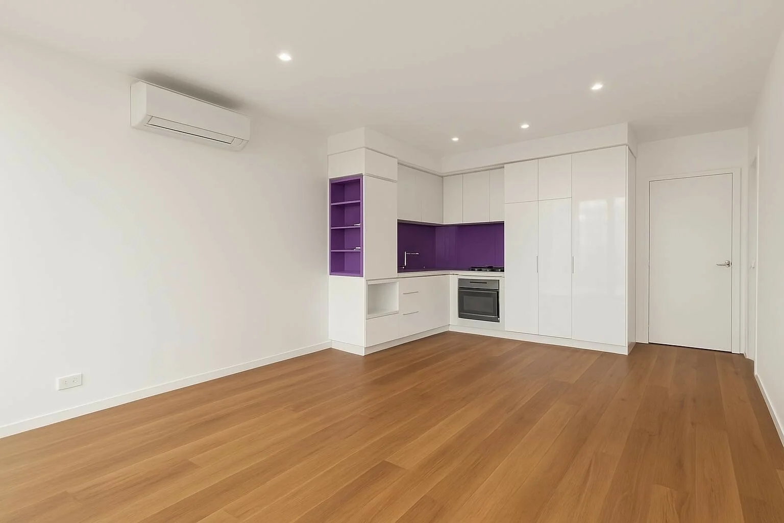 Additional image 3 of 2209/231 Harbour Esp, Docklands VIC 3008