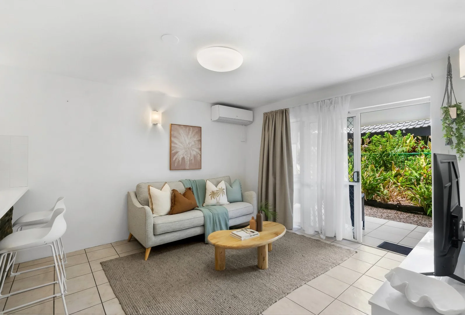 Additional image 3 of 4/239 Lake Street, Cairns North QLD 4870