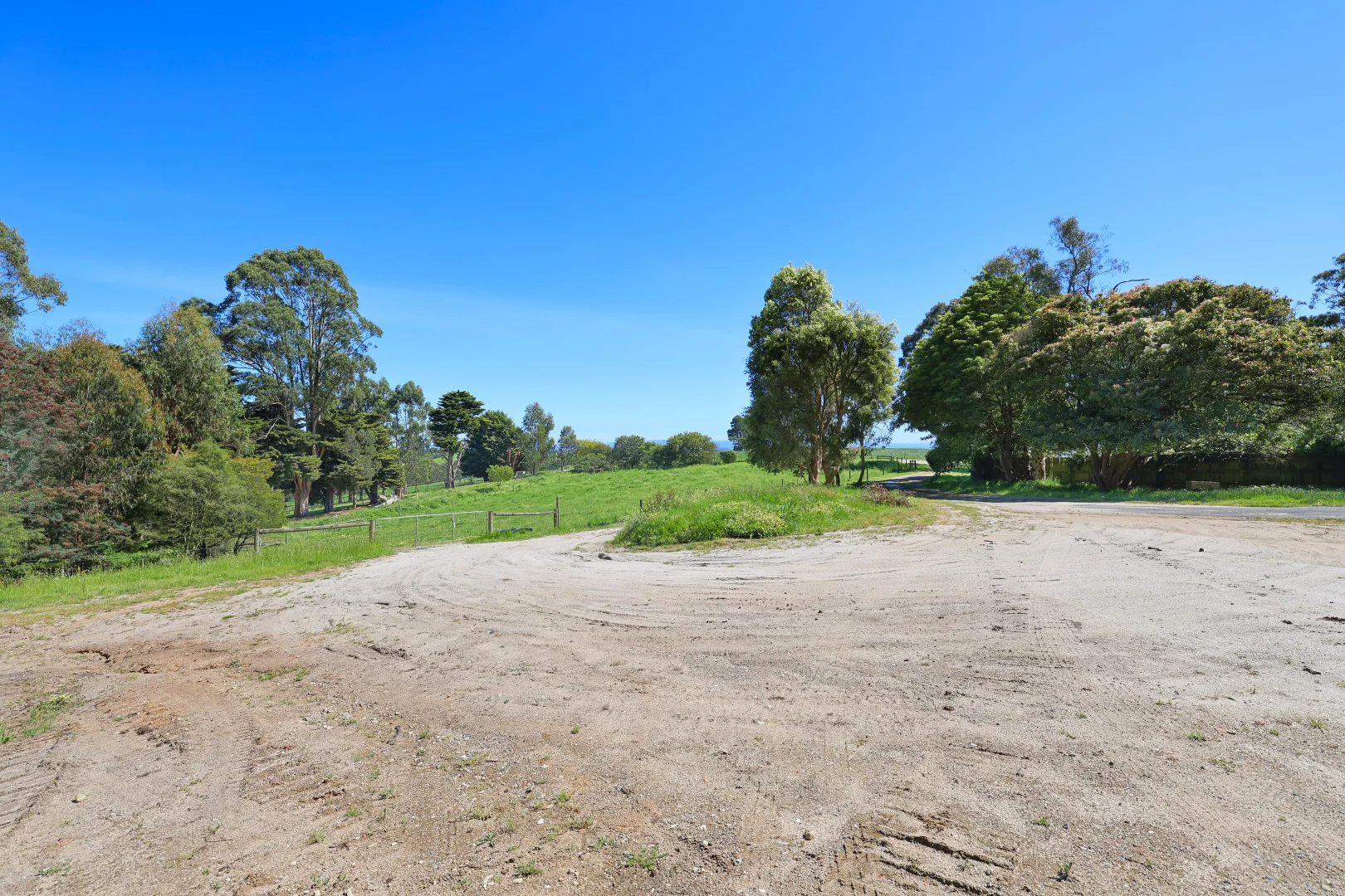 Additional image 11 of 196 Peters Road, Ellinbank VIC 3821