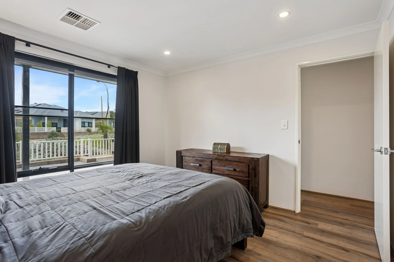 Additional image 14 of 135 Dalmilling Drive, Ellenbrook WA 6069