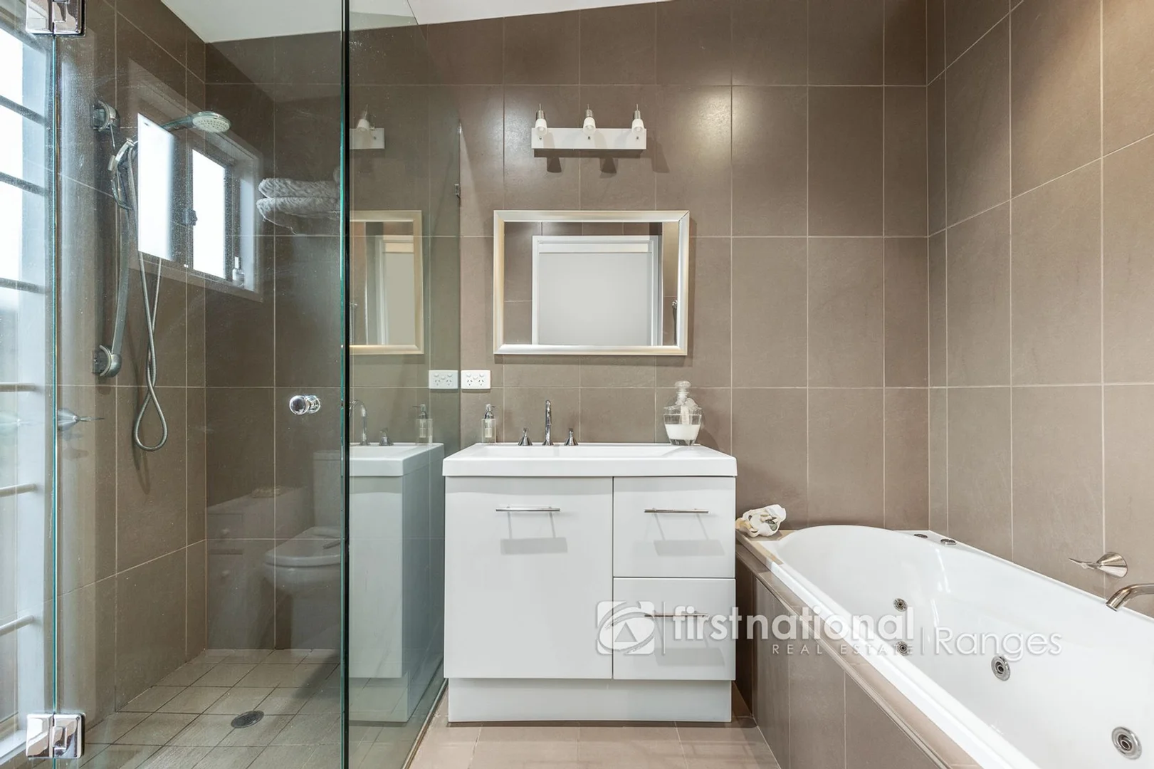 Additional image 14 of 1 & 1a Sophia Grove, Tecoma VIC 3160