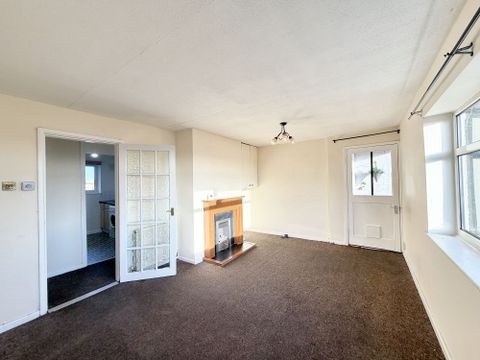 Yewdale Crescent, Coventry CV2