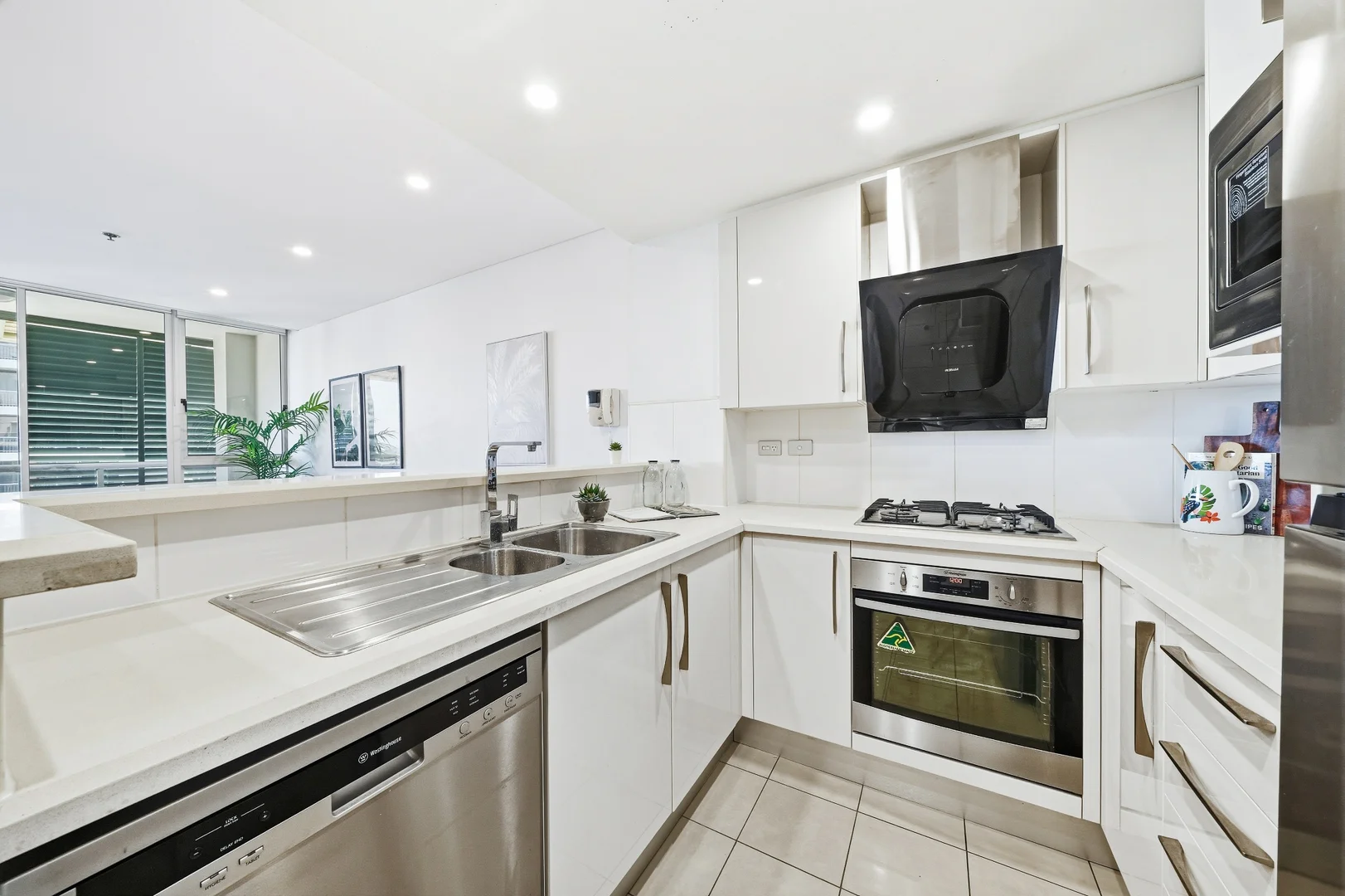 Additional image 10 of 337/8 Lachlan St, Waterloo NSW 2017