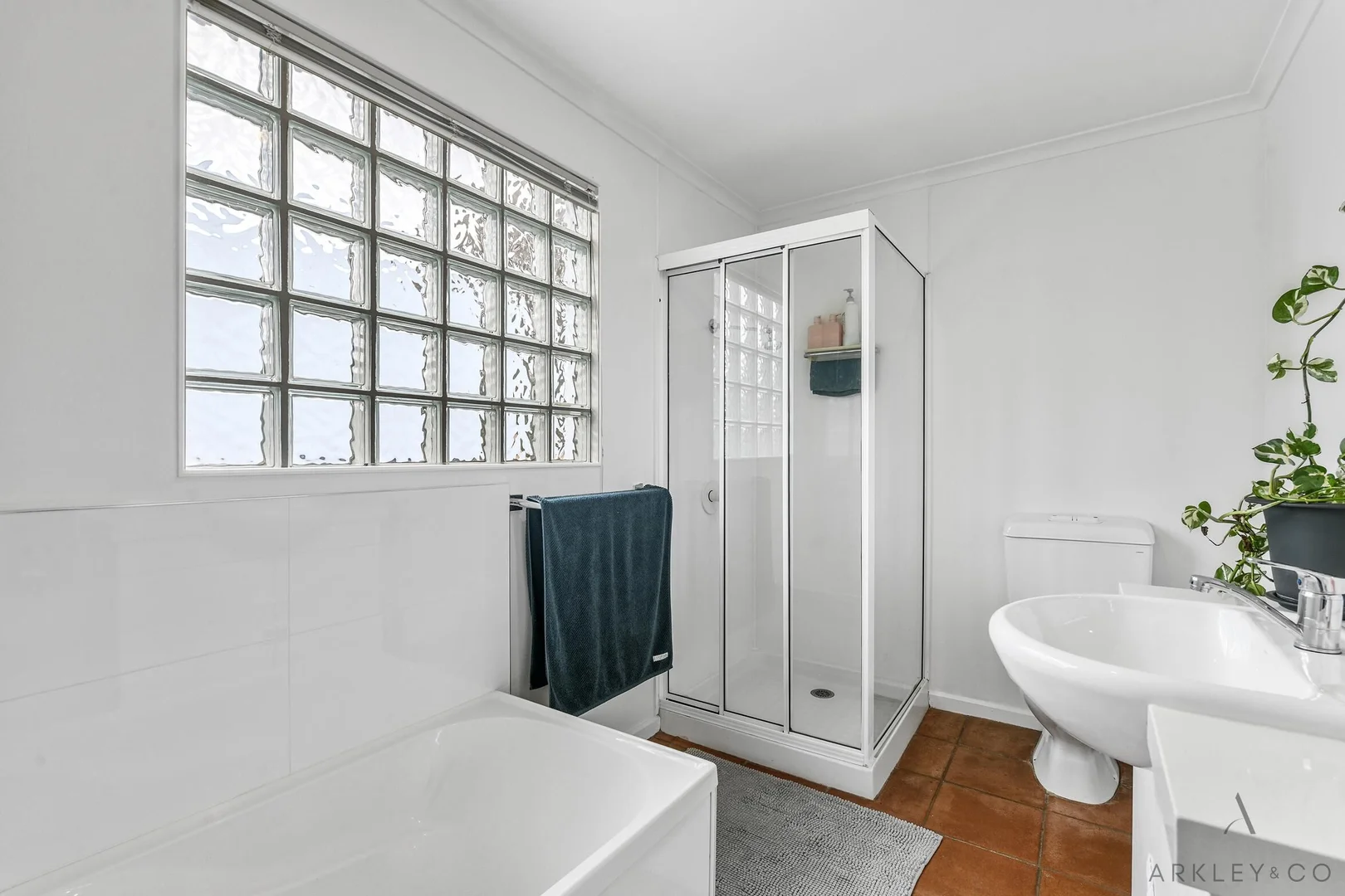 Additional image 31 of 3 Owen Court, Lindisfarne TAS 7015