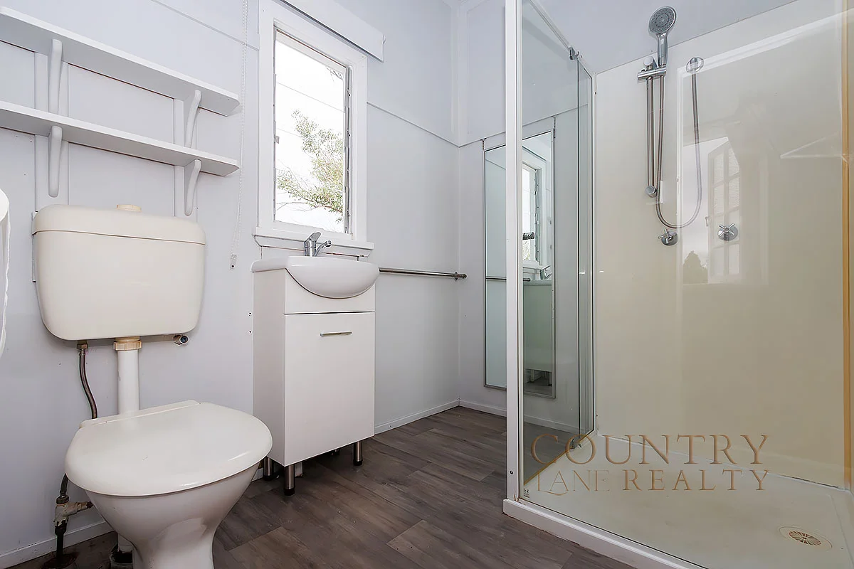 Additional image 14 of 6 James Street, Lowood QLD 4311