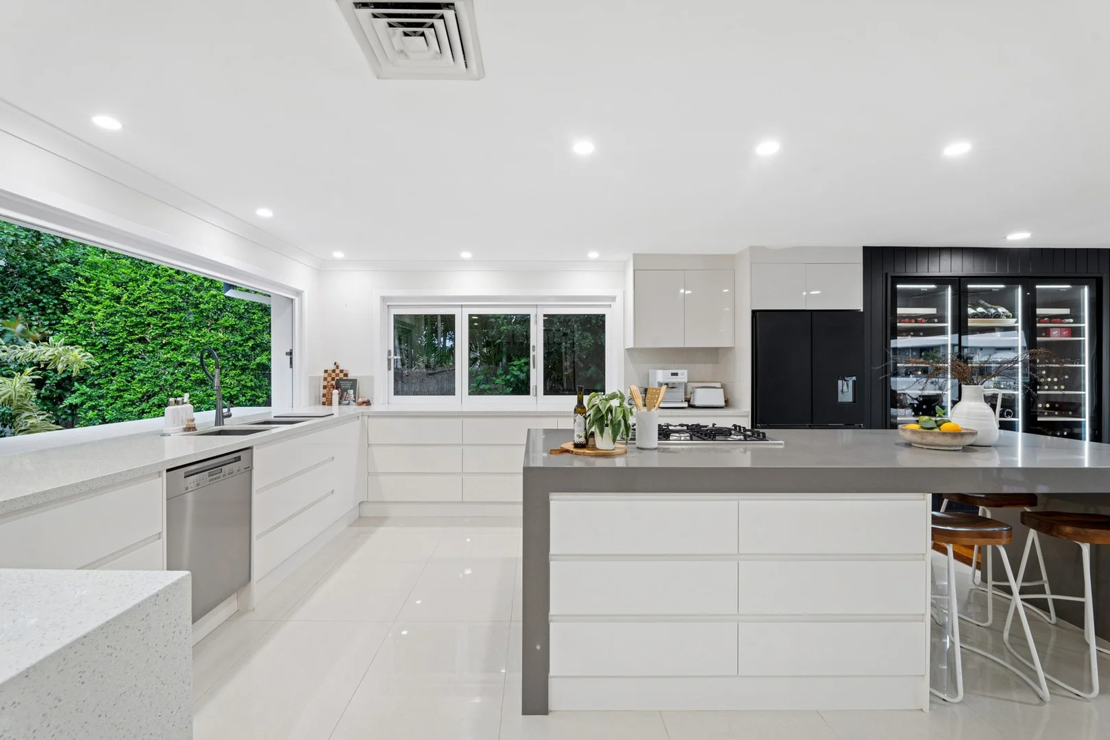 Additional image 13 of 20 Binda Place, Sorrento QLD 4217