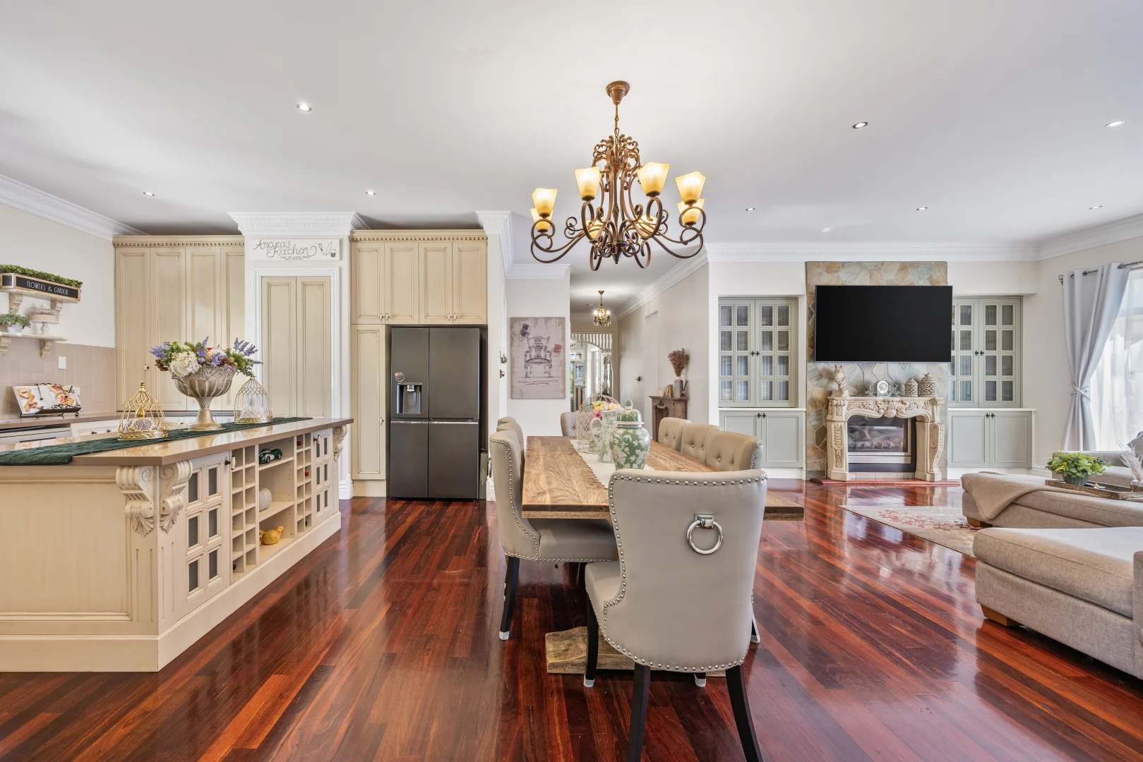 Additional image 8 of 10 Woodbury Avenue, Caroline Springs VIC 3023