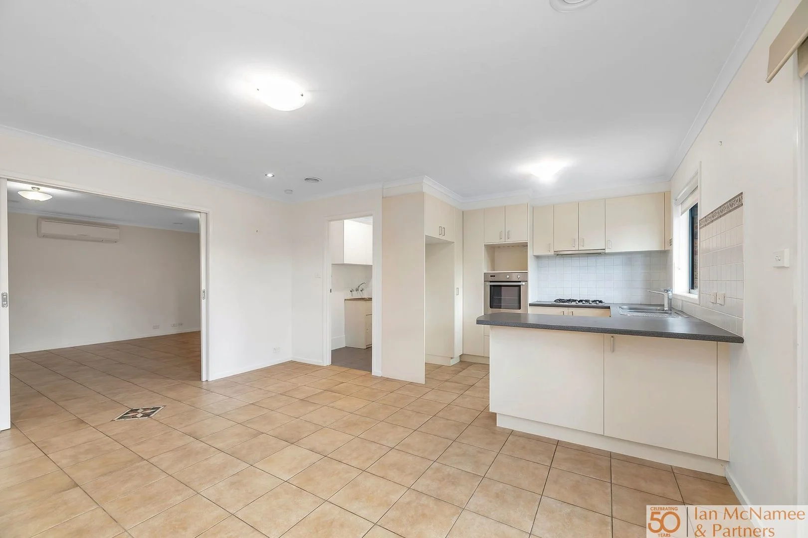 Additional image 5 of 1/122 Fergus Road, Queanbeyan NSW 2620