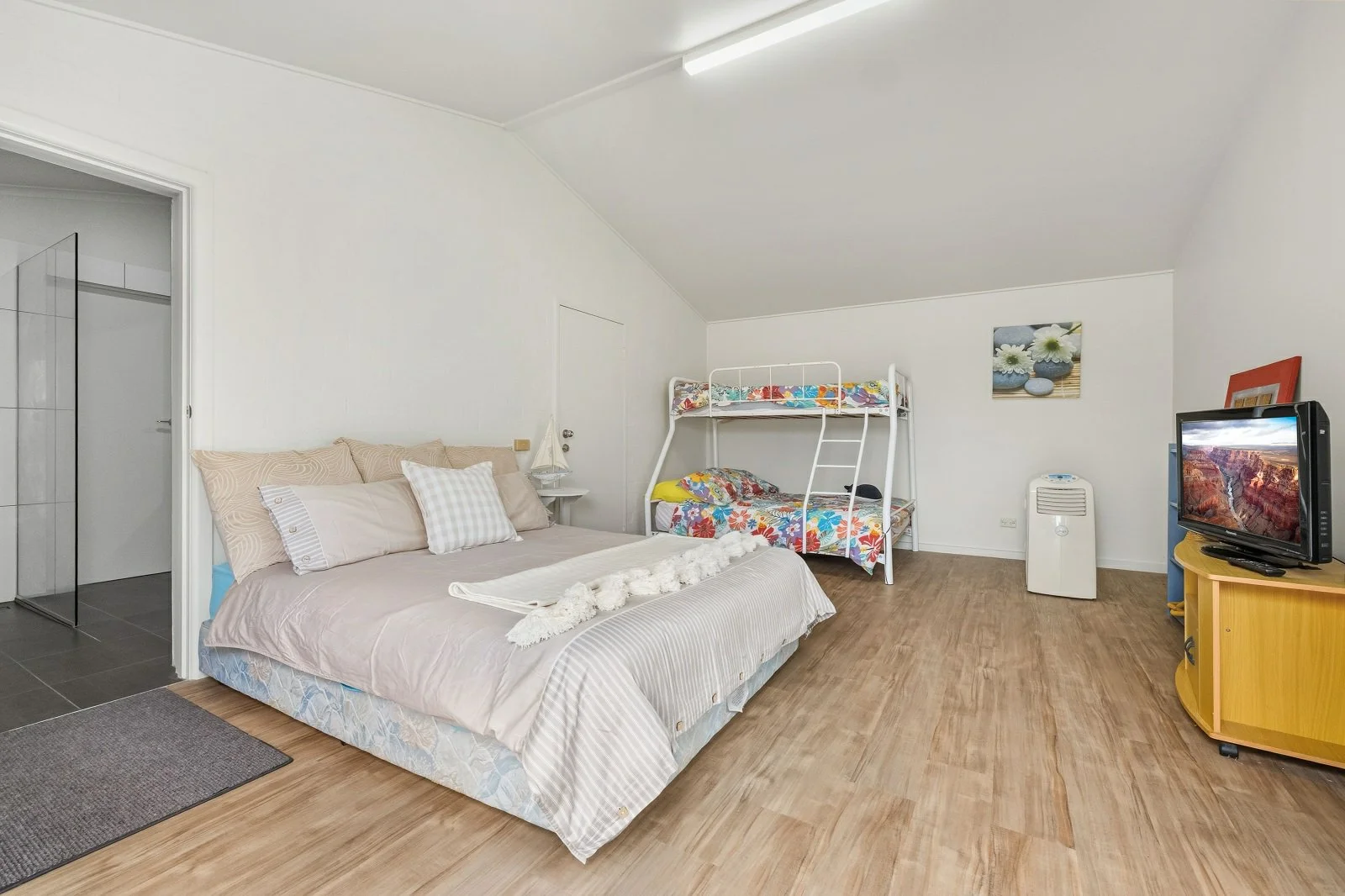 Additional image 17 of 15 Windjammer Court, Paynesville VIC 3880