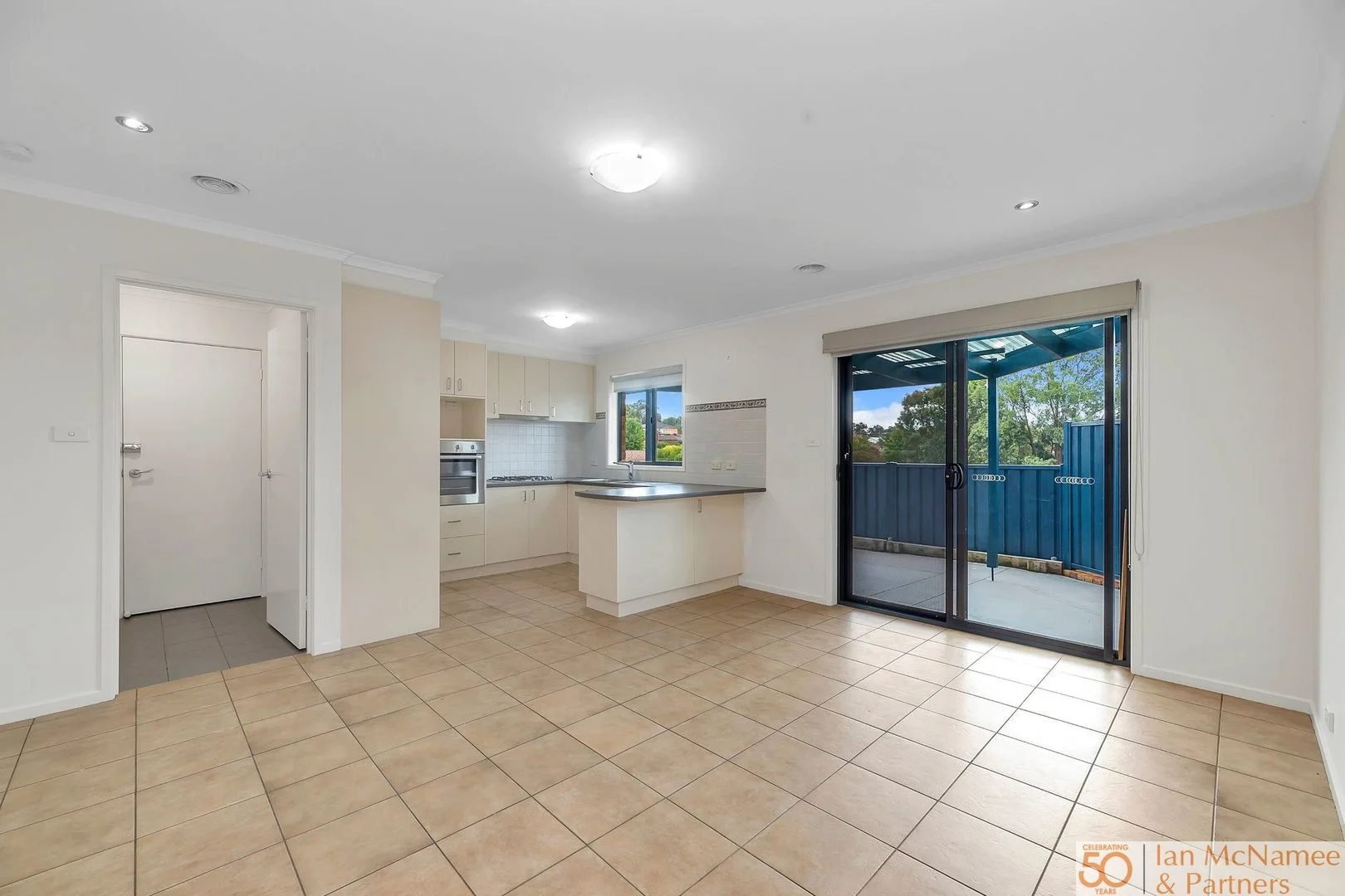 Additional image 3 of 1/122 Fergus Road, Queanbeyan NSW 2620