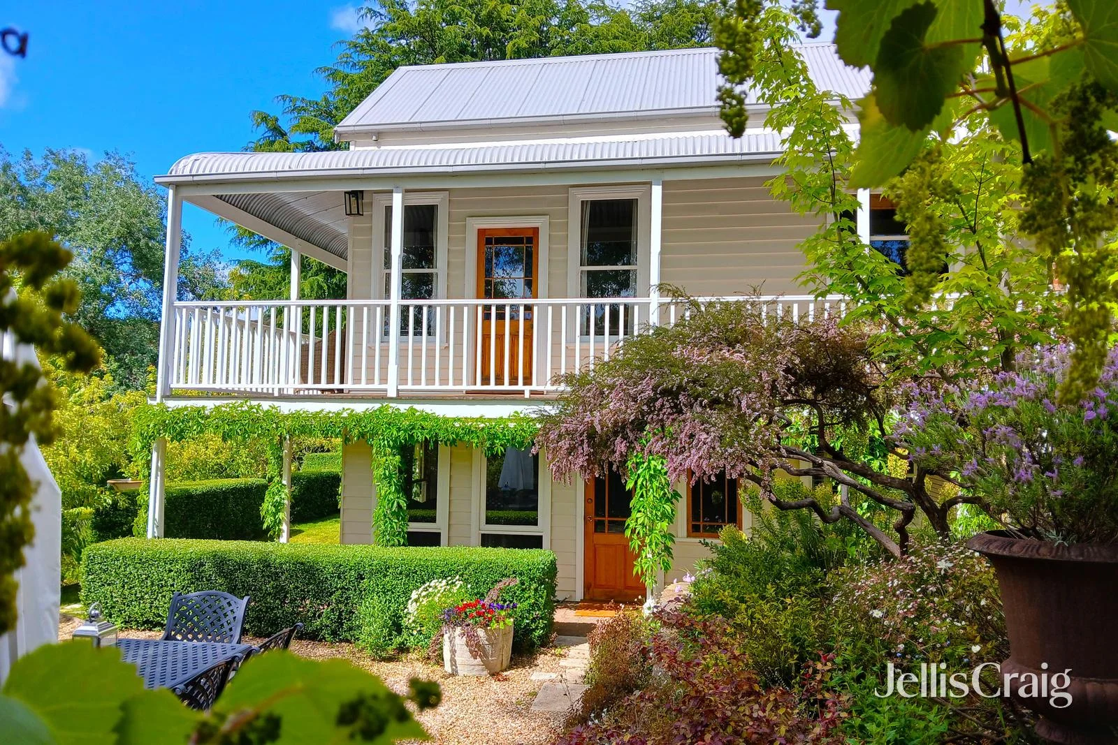 1 Frame Avenue, Hepburn VIC 3461