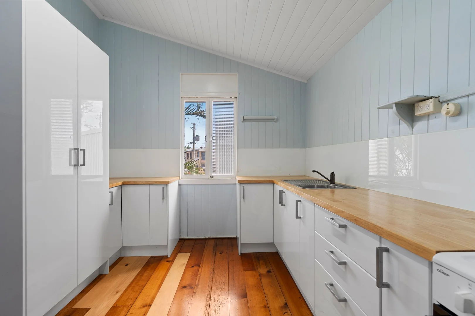 Additional image 3 of 79A Flinders Parade, Scarborough QLD 4020