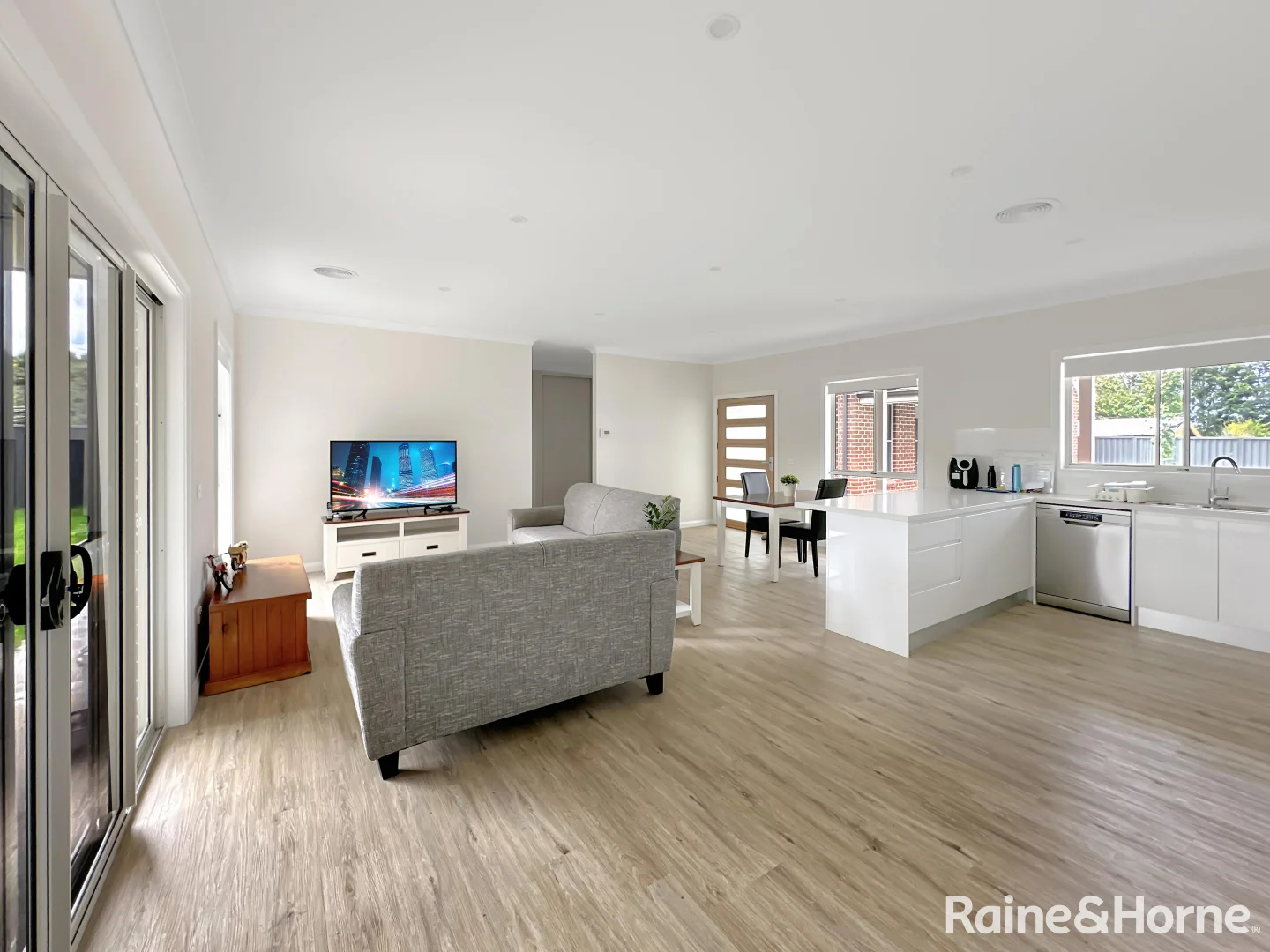 Additional image 19 of 11-15 Baillie Street, Bathurst NSW 2795