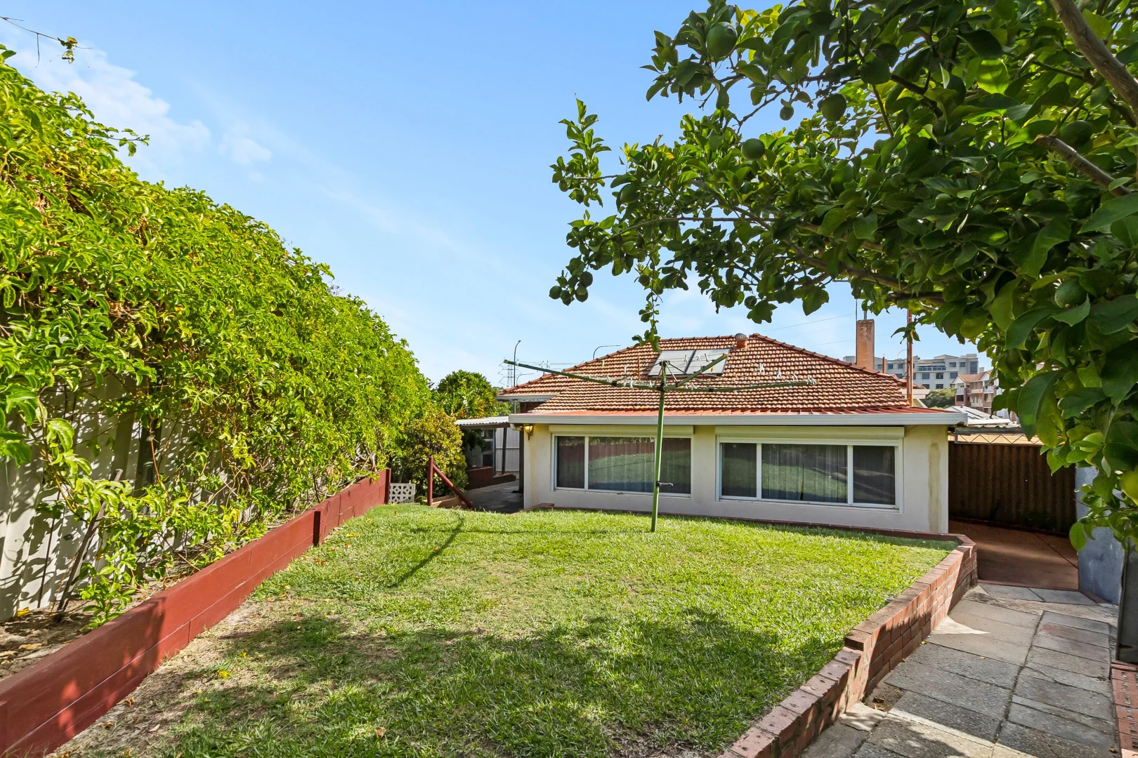 Additional image 21 of 130 Hill View Terrace, St James WA 6102