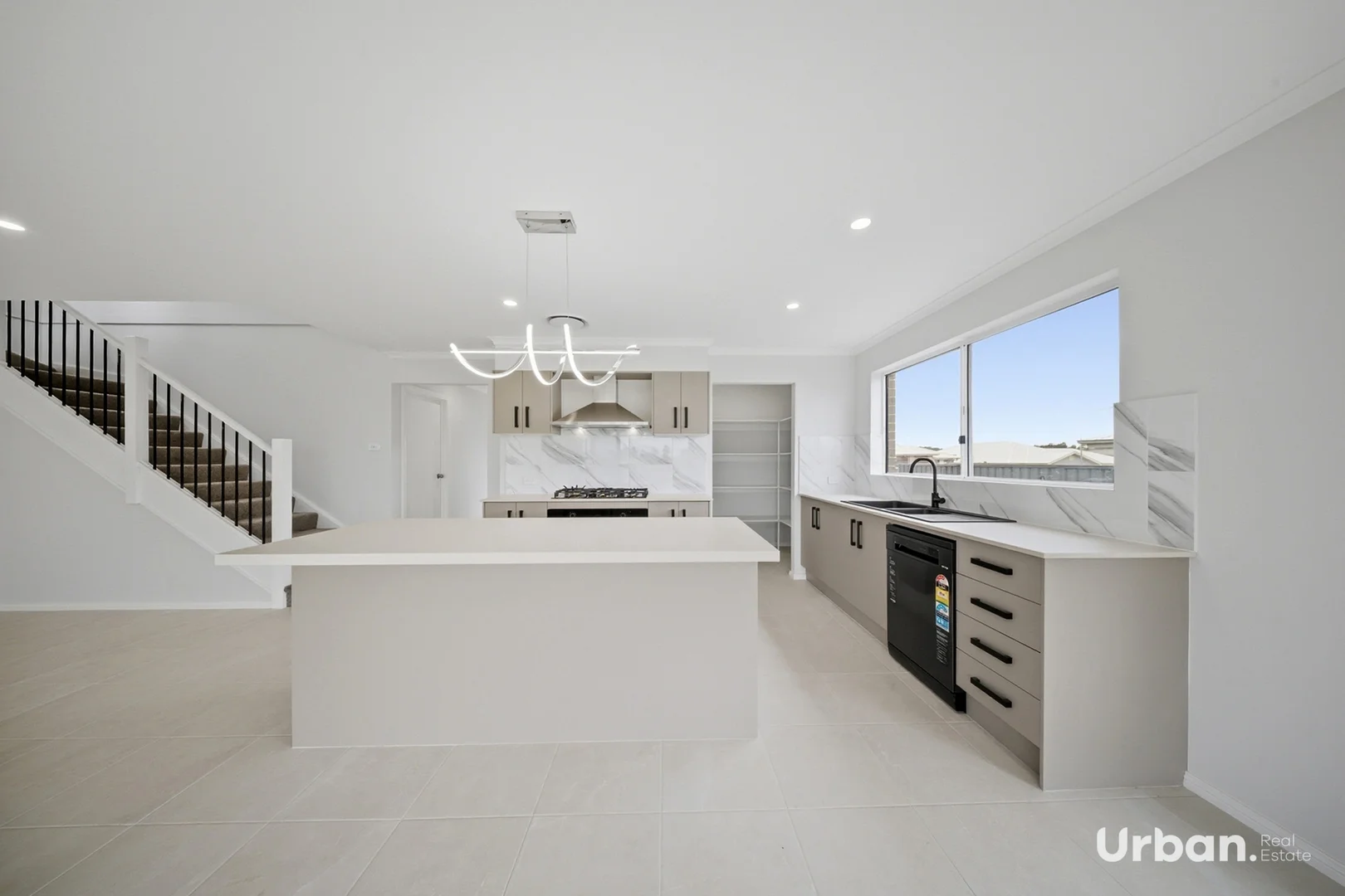 Additional image 5 of 16 Hewitt Road, Lochinvar NSW 2321