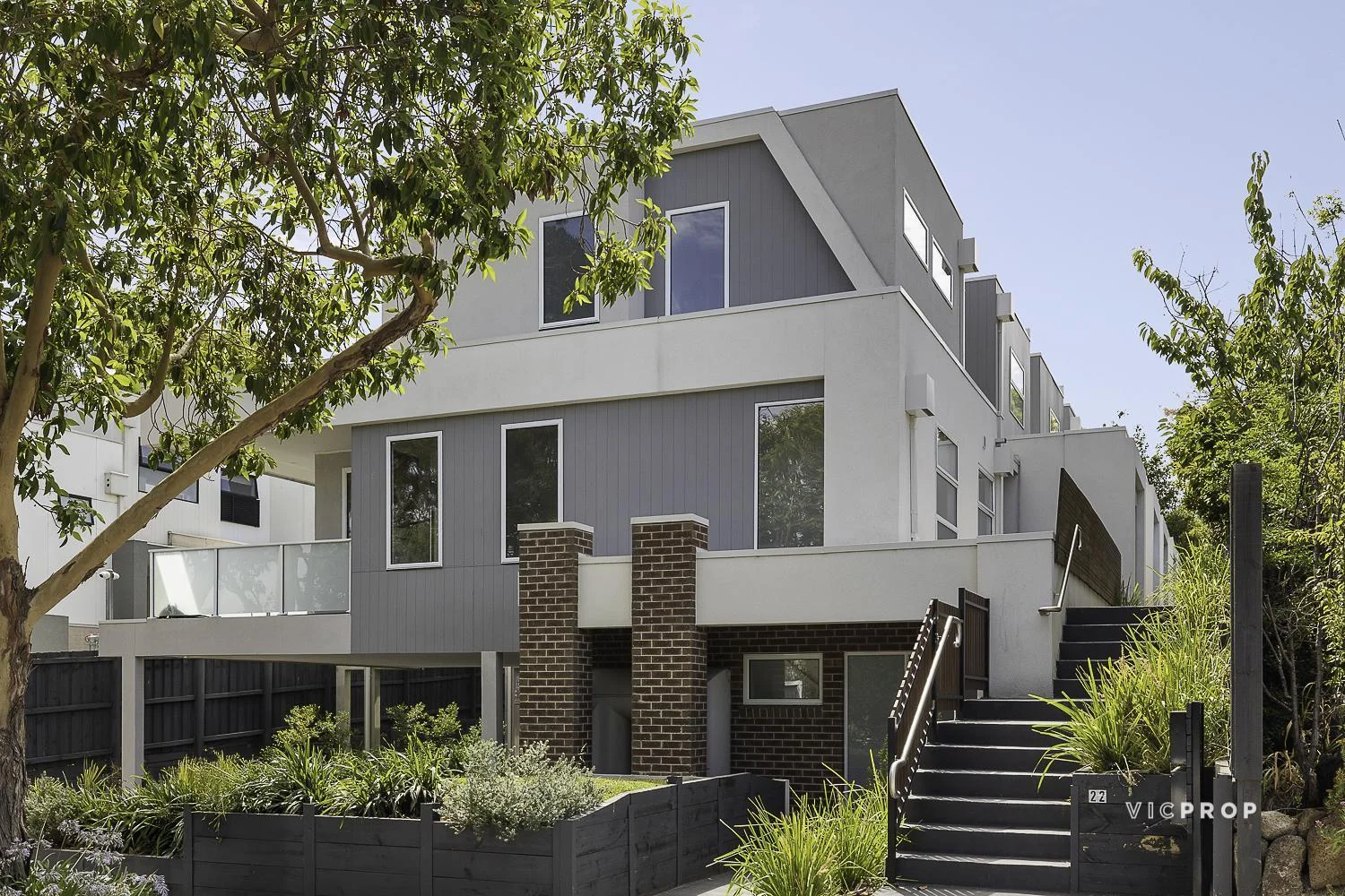 1/22 Bayley Grove, Doncaster VIC 3108