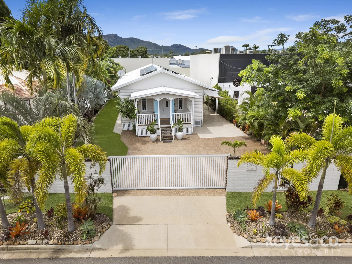 Additional image 4 of 2 The Avenue, Hermit Park QLD 4812