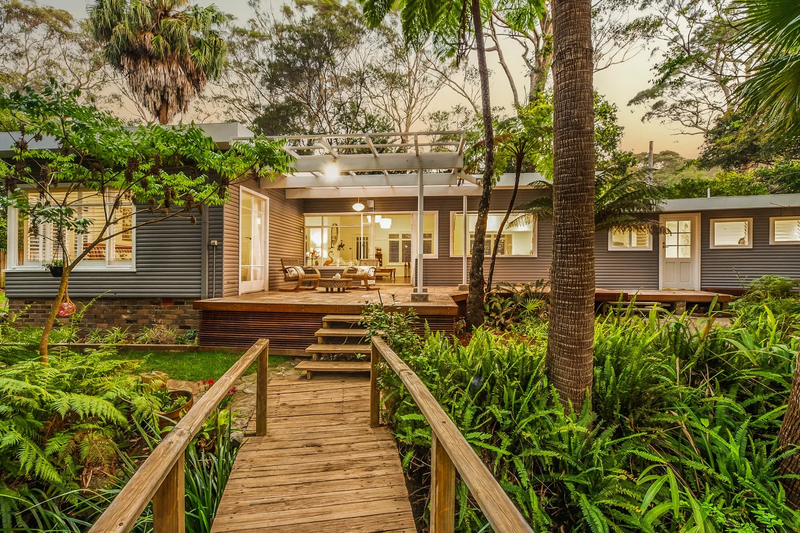2 Ruskin Rowe, Avalon Beach NSW 2107