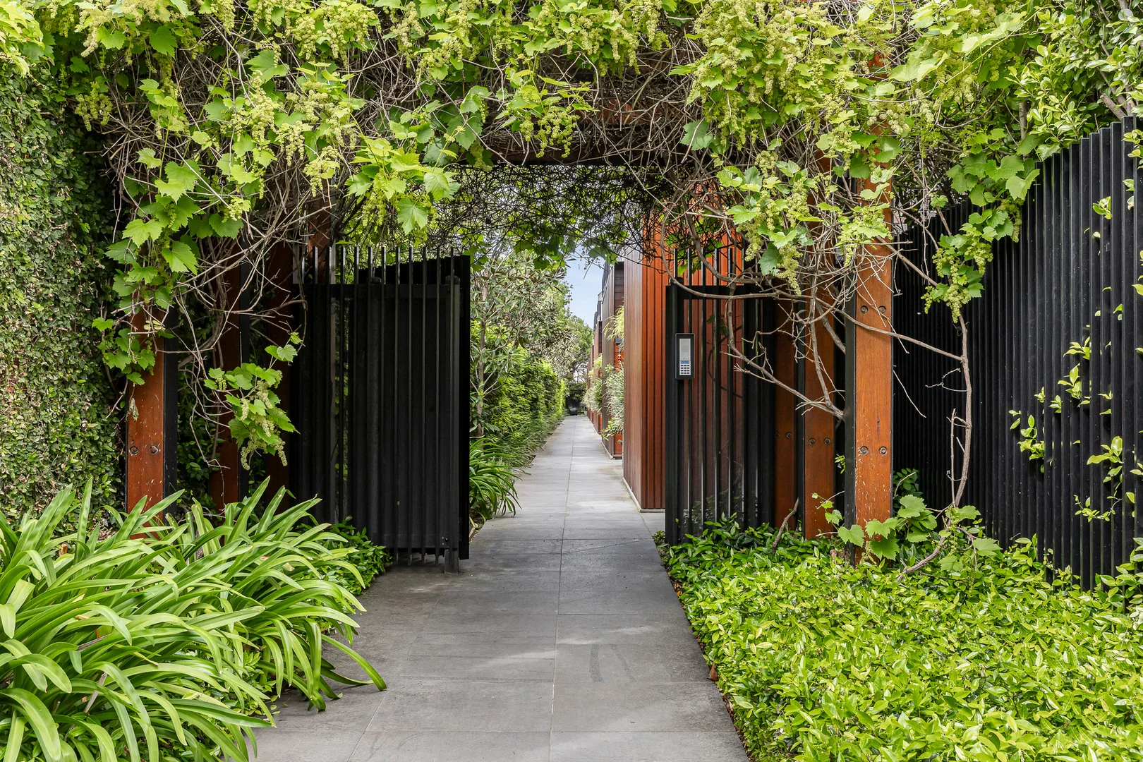 Additional image 2 of 8/8 Manningtree Road, Hawthorn VIC 3122