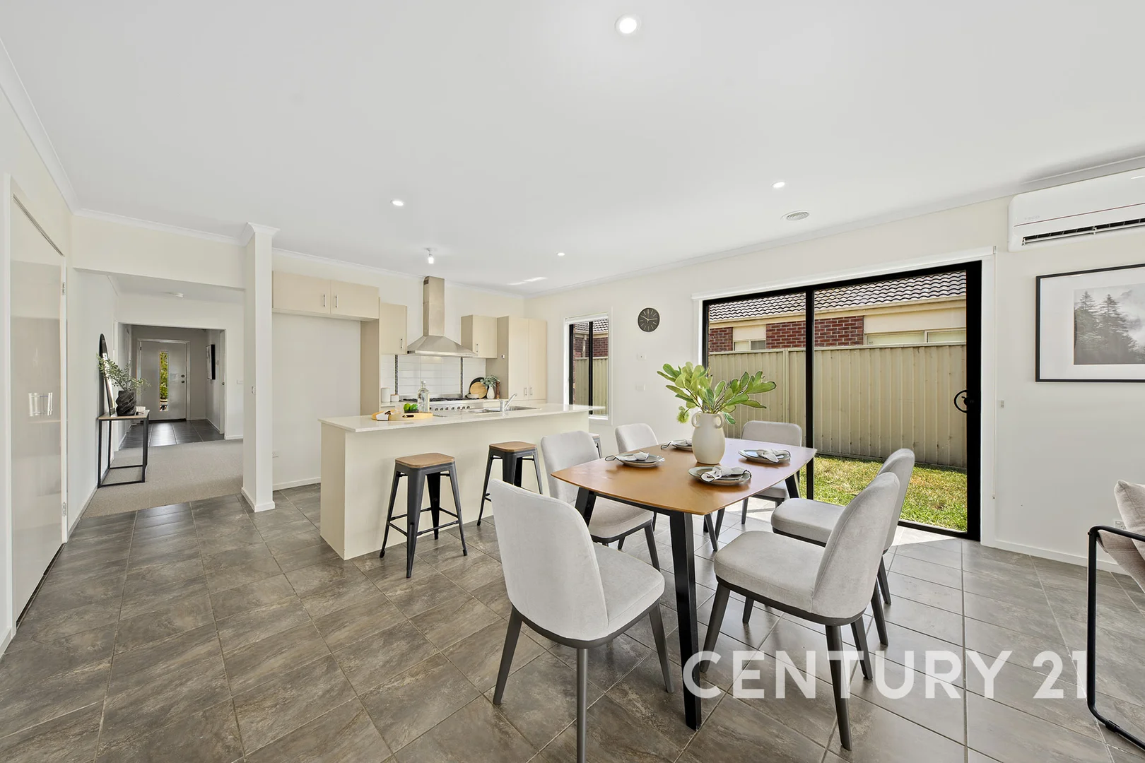 Additional image 7 of 40 Bluehills Boulevard, Pakenham VIC 3810