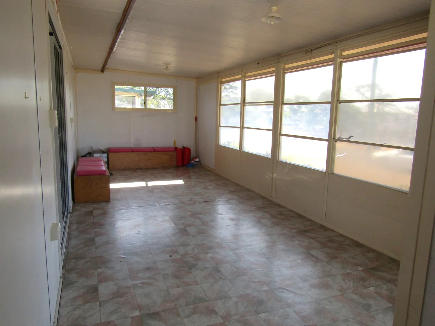 Additional image 3 of 40 Bottletree Avenue, Blackwater QLD 4717