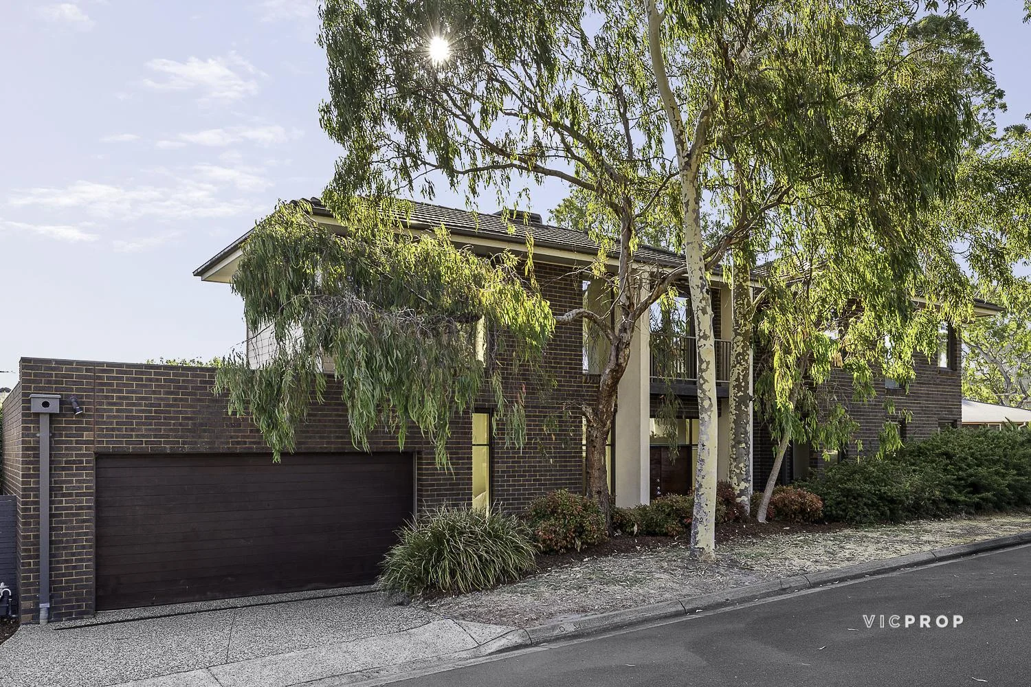 Additional image 2 of 143 Ernest Jones Drive, Macleod VIC 3085