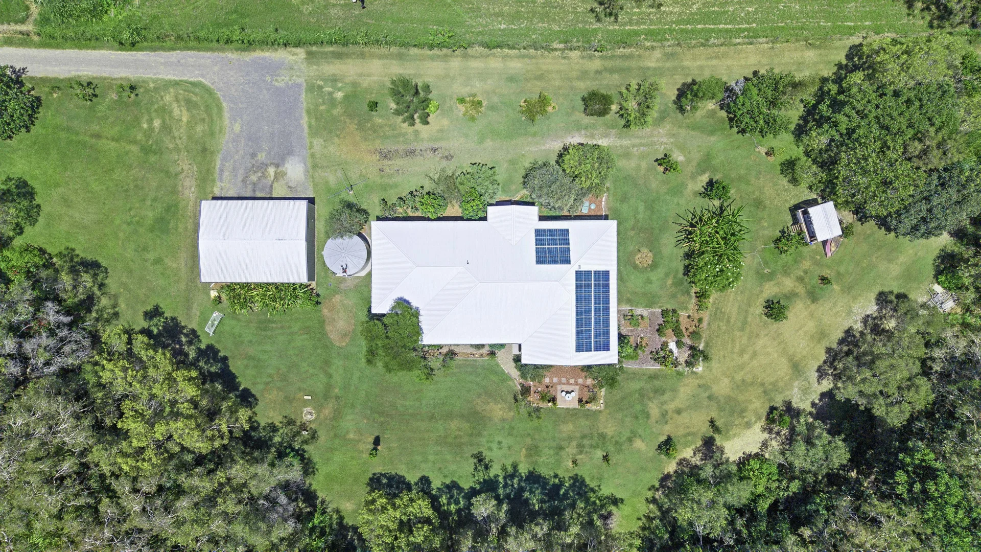 Additional image 31 of 34 Straits Outlook, Craignish QLD 4655