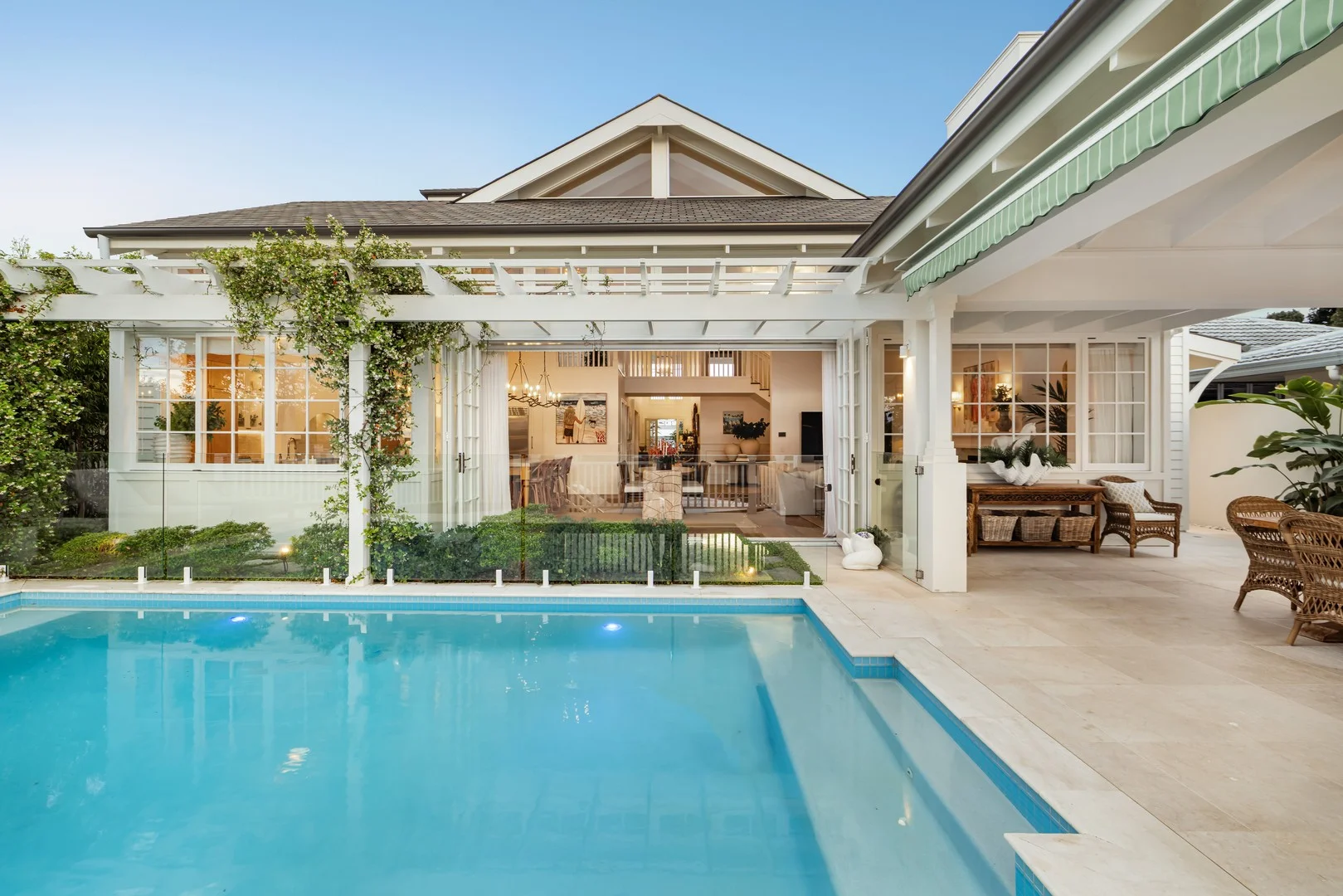 11 La Scala Court, Isle Of Capri QLD 4217