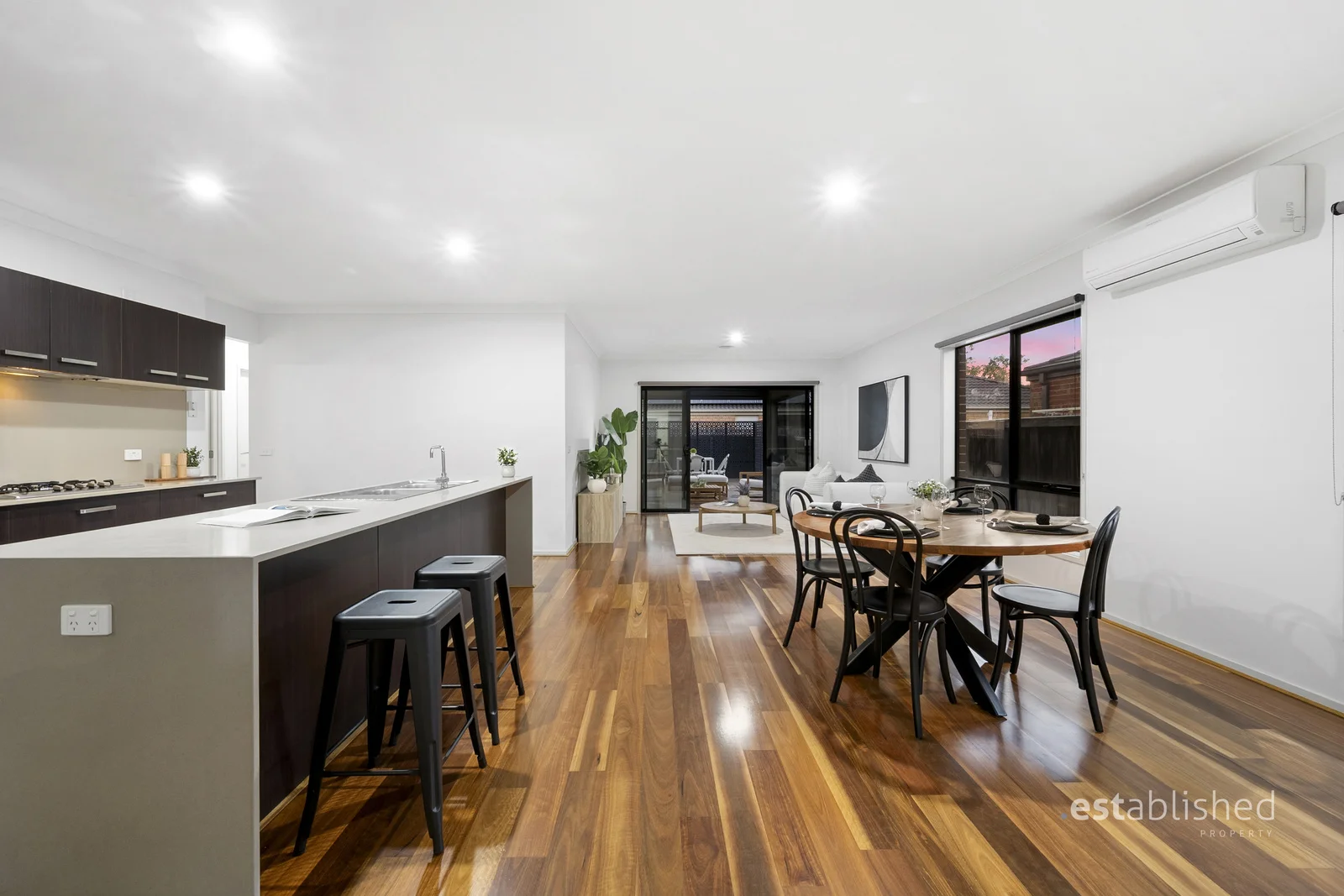 5 Riley Terrace, Tarneit VIC 3029 photo 4