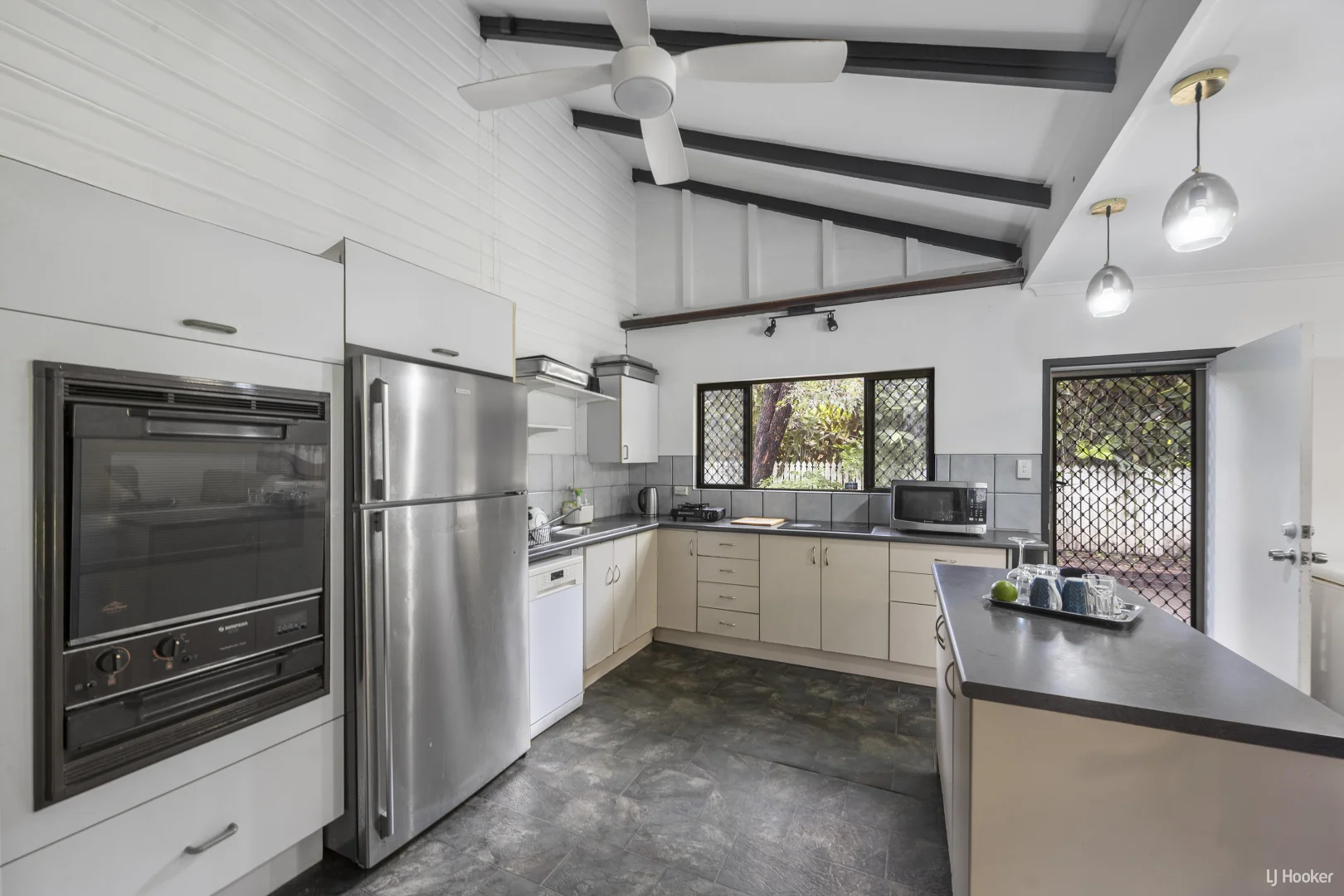 Additional image 6 of 4 Swales Street, Mundingburra QLD 4812