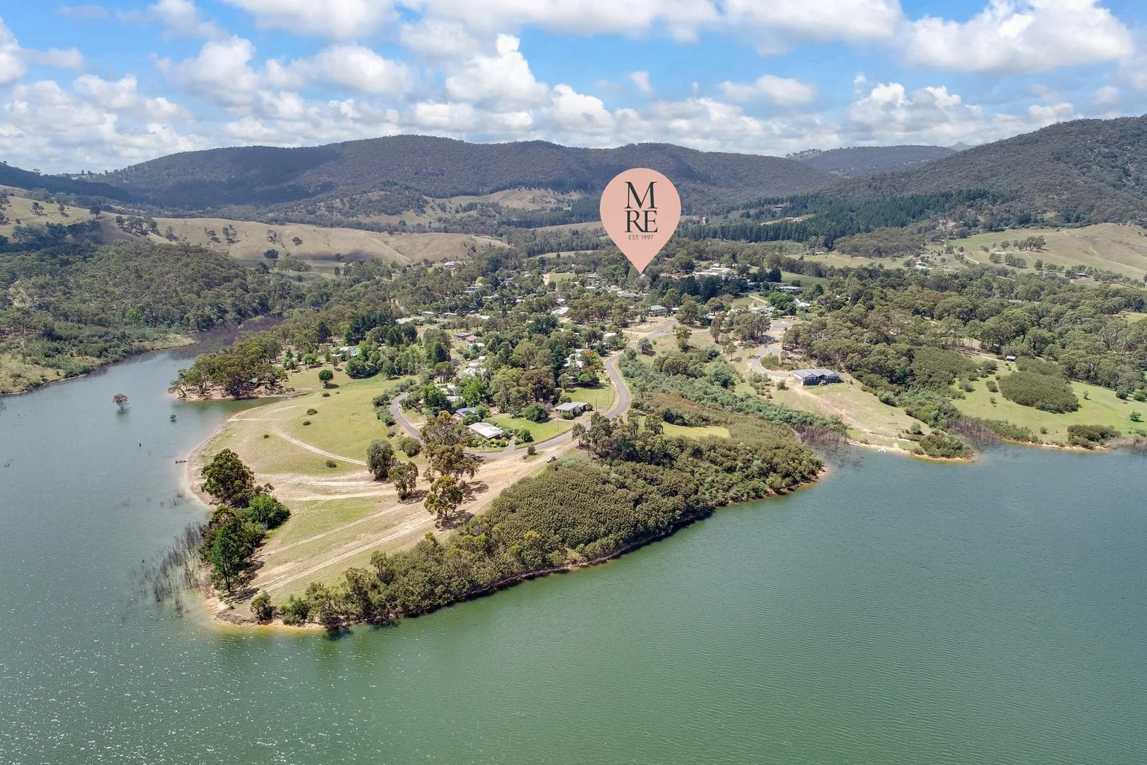 6 Trout Stream Way, Macs Cove VIC 3723