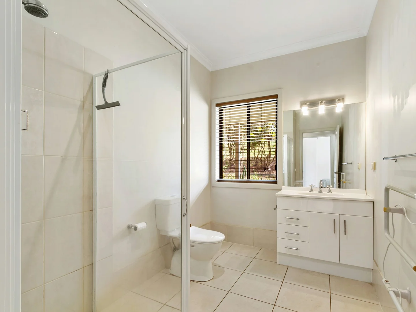 Additional image 18 of 21 Ronwin Court, Granite Rock VIC 3875