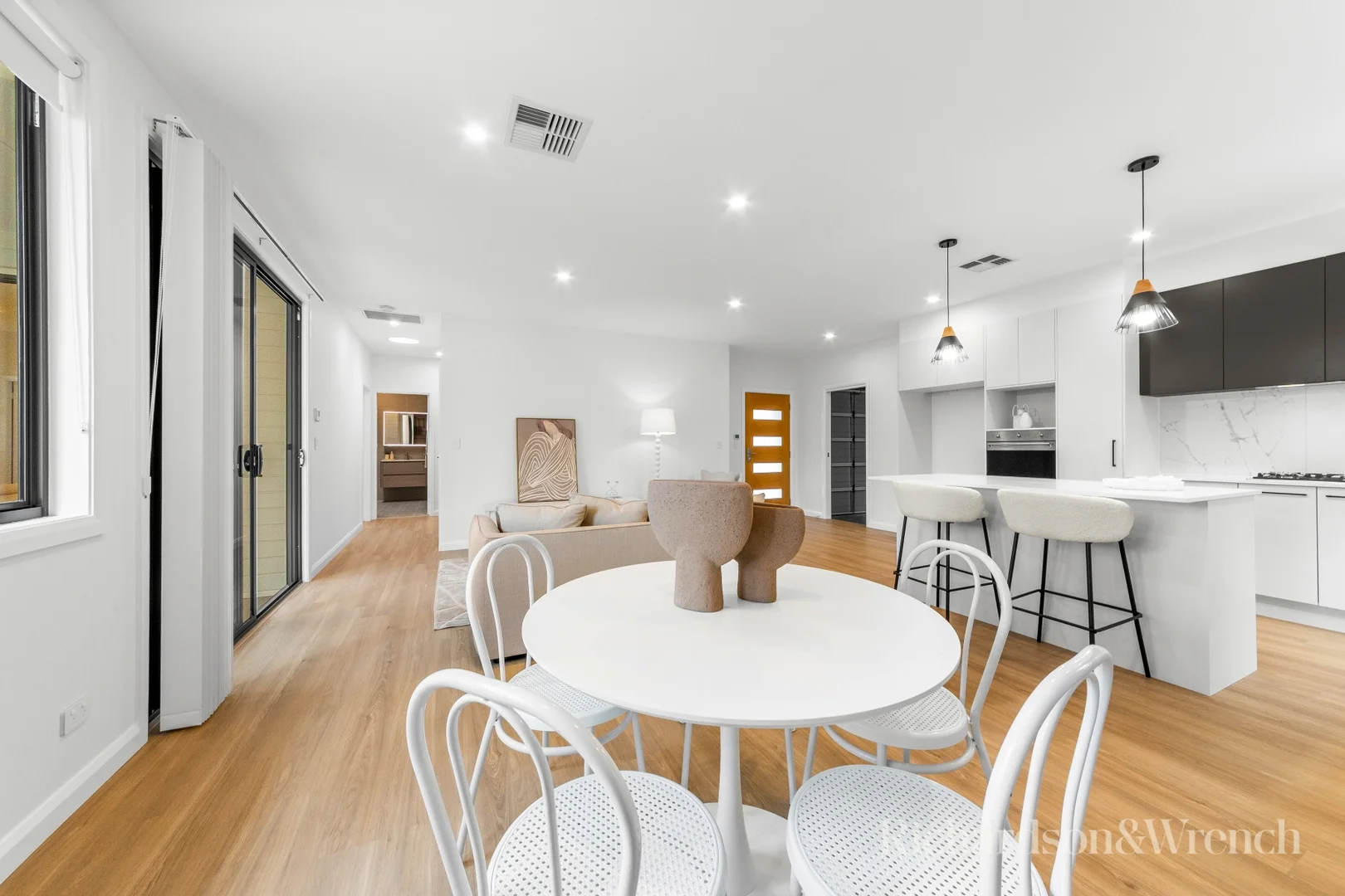 Additional image 5 of 3&4/48-50 Gallipoli Avenue, Blackwall NSW 2256